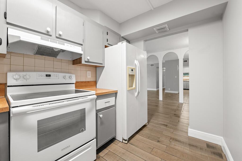 3720 N Pine Island Road N 330, Sunrise, FL 33351, Sunrise - Photo 4