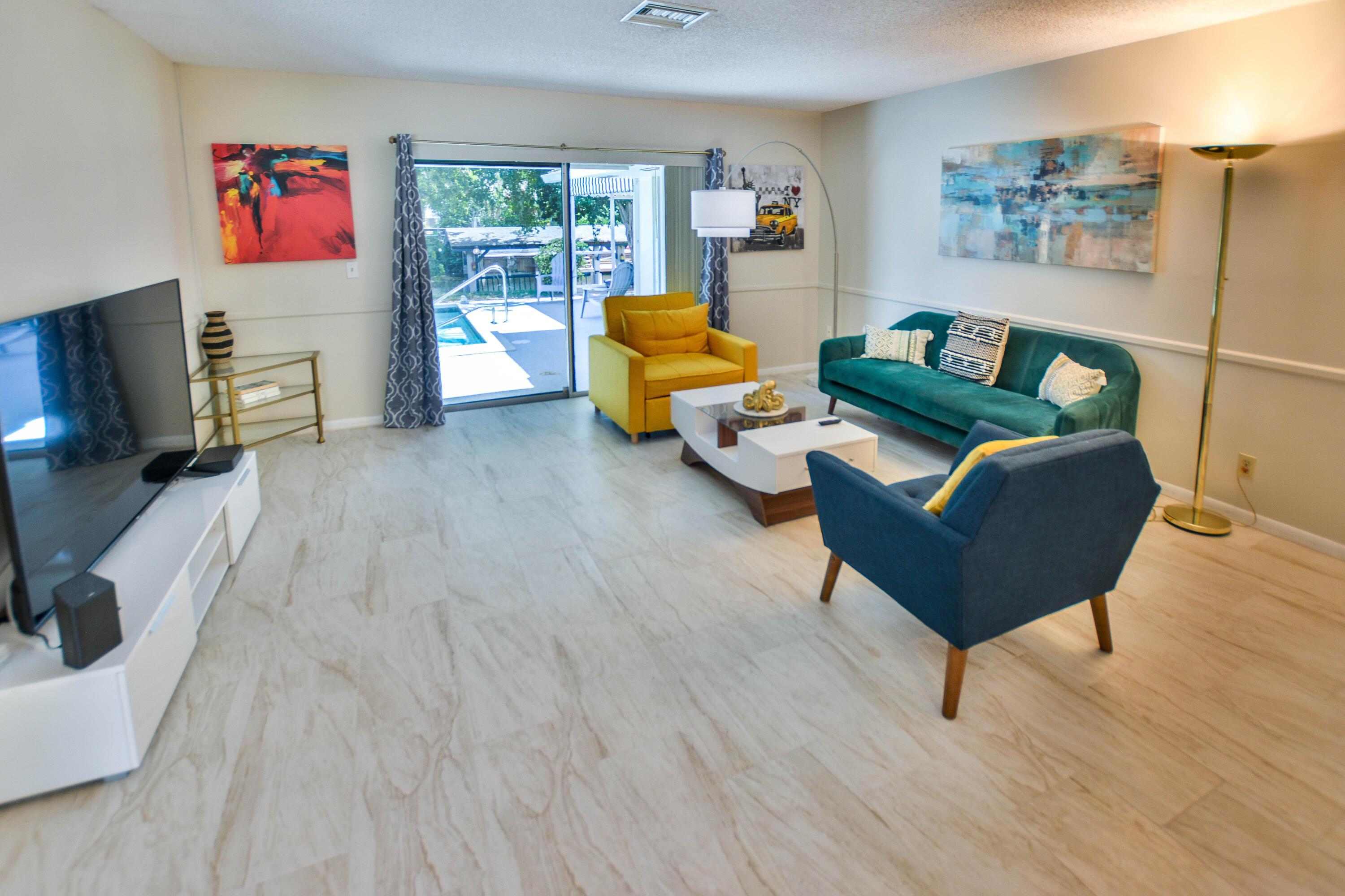 1210 SW 26th Avenue, Boynton Beach, FL 33426, Boynton Beach - Photo 3
