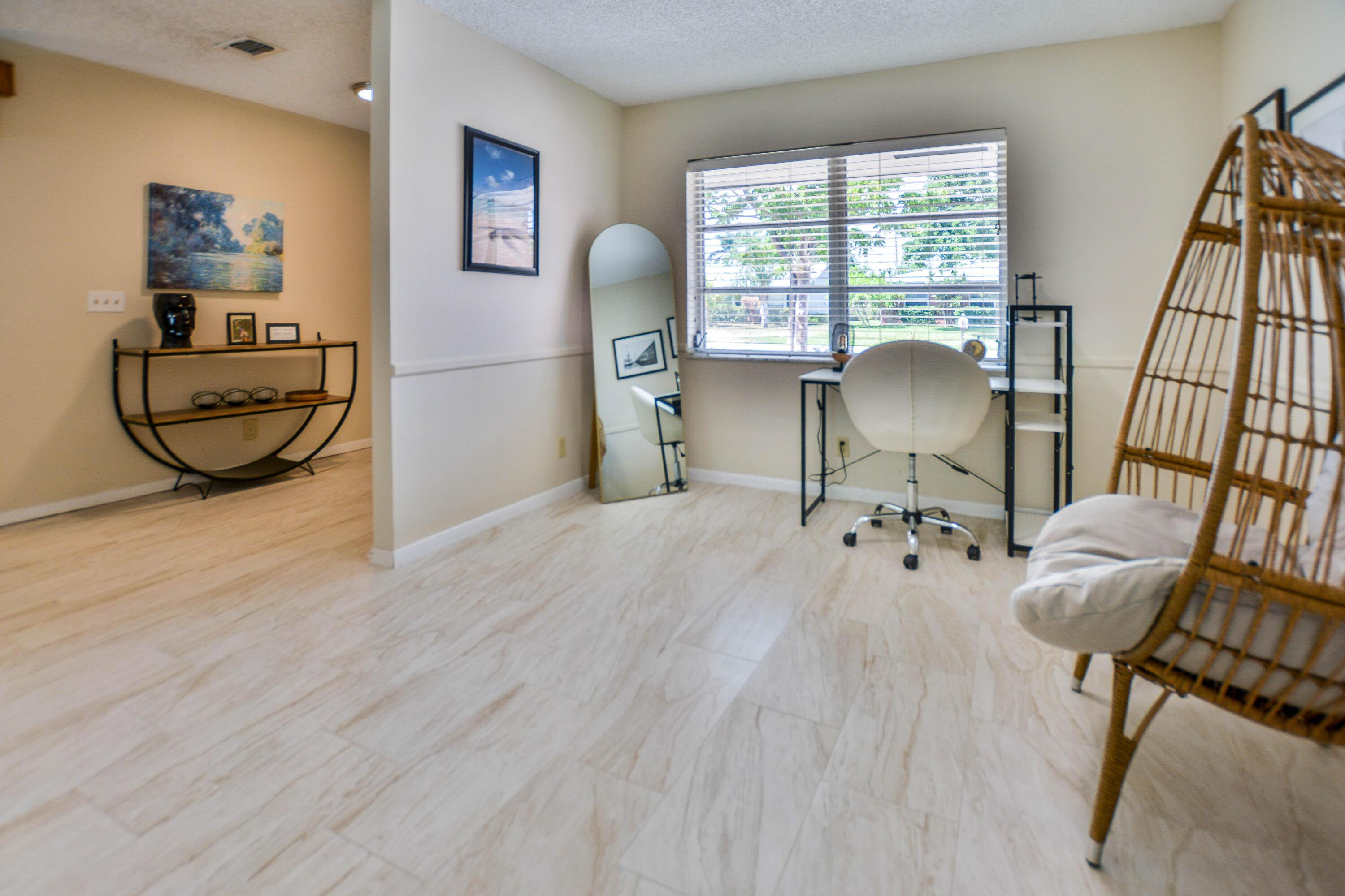 1210 SW 26th Avenue, Boynton Beach, FL 33426, Boynton Beach - Photo 5