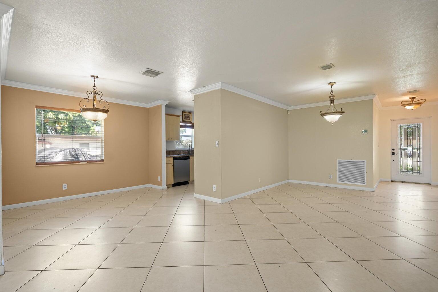 2241 NW 3RD Street, Pompano Beach, FL 33069, Pompano Beach - Photo 4