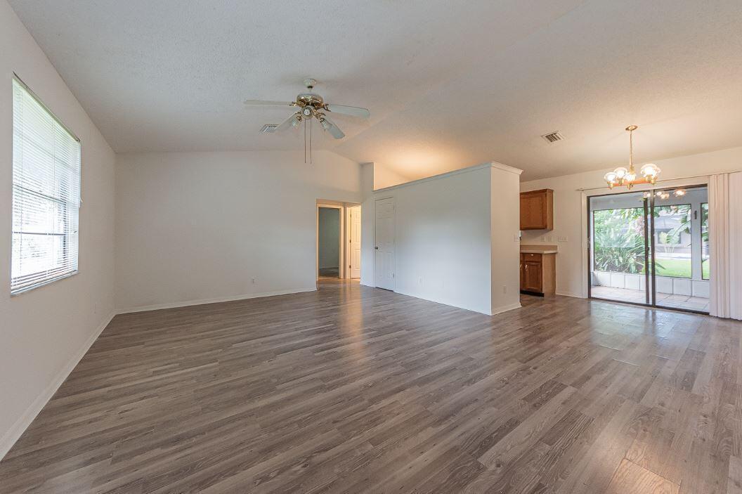 1636 20th Place SW, Vero Beach, FL 32962, Vero Beach - Photo 4