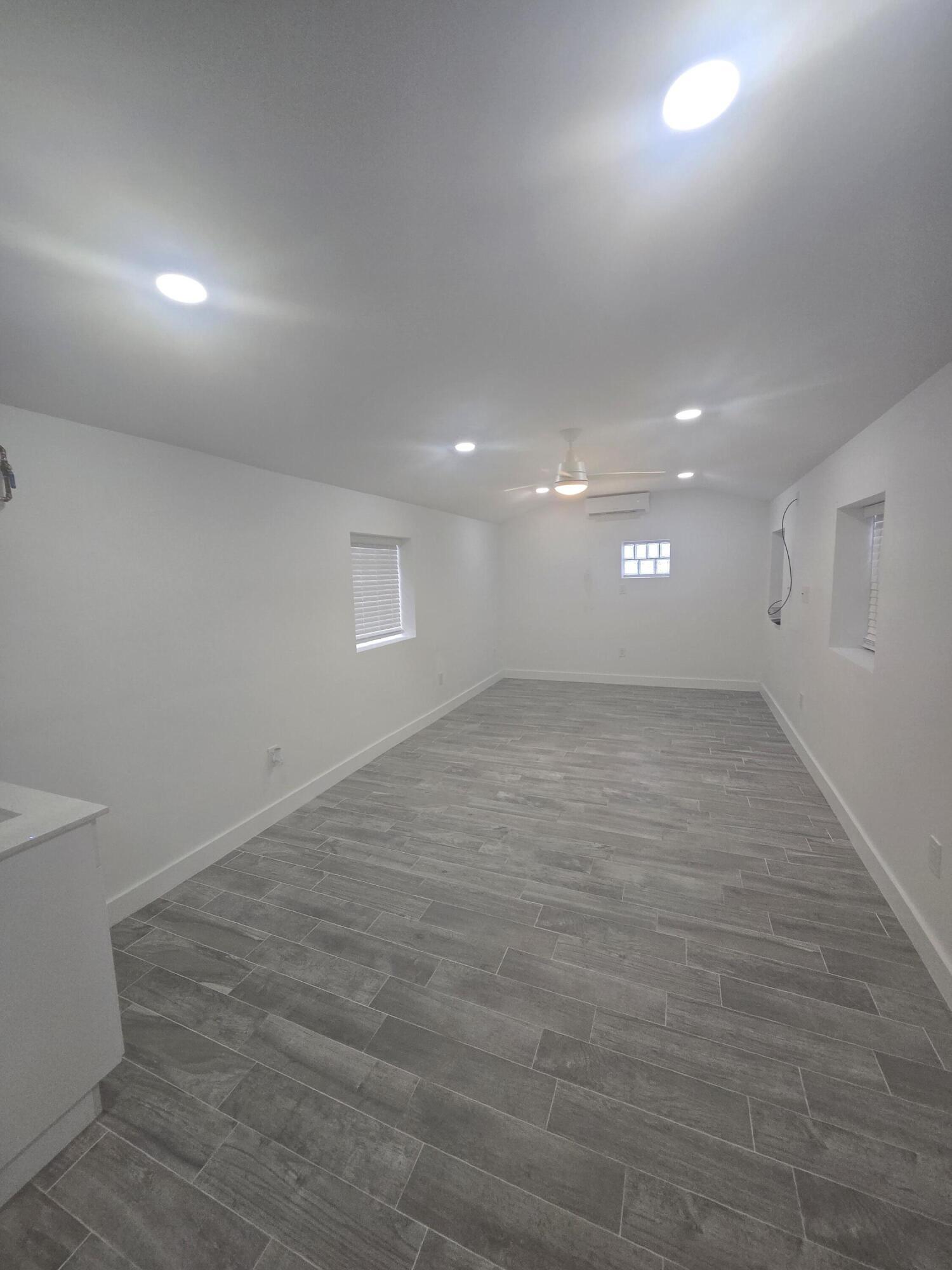 40 SW 8TH Avenue 1, Delray Beach, FL 33444, Delray Beach - Photo 4