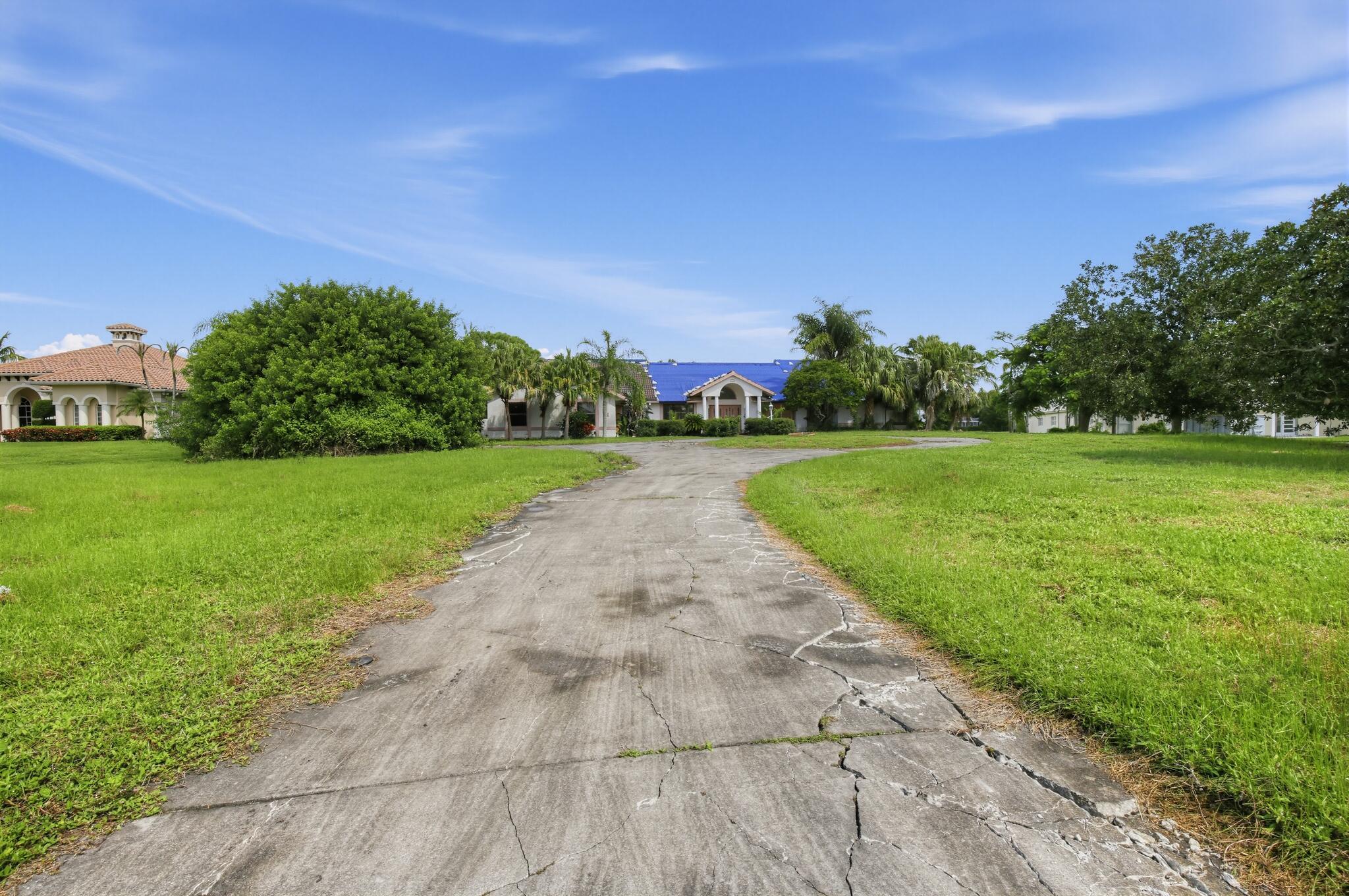 4573 SW BERMUDA Way, Palm City, FL 34990, Palm City - Photo 2