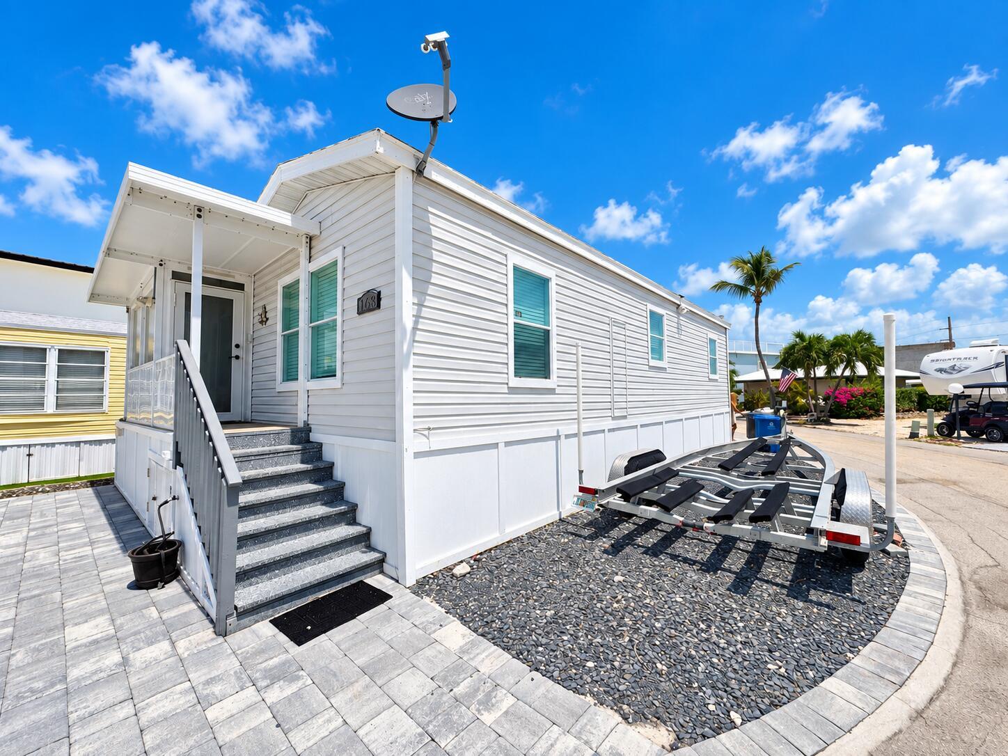 65821 Overseas Highway 168, Layton, FL 33001, Layton