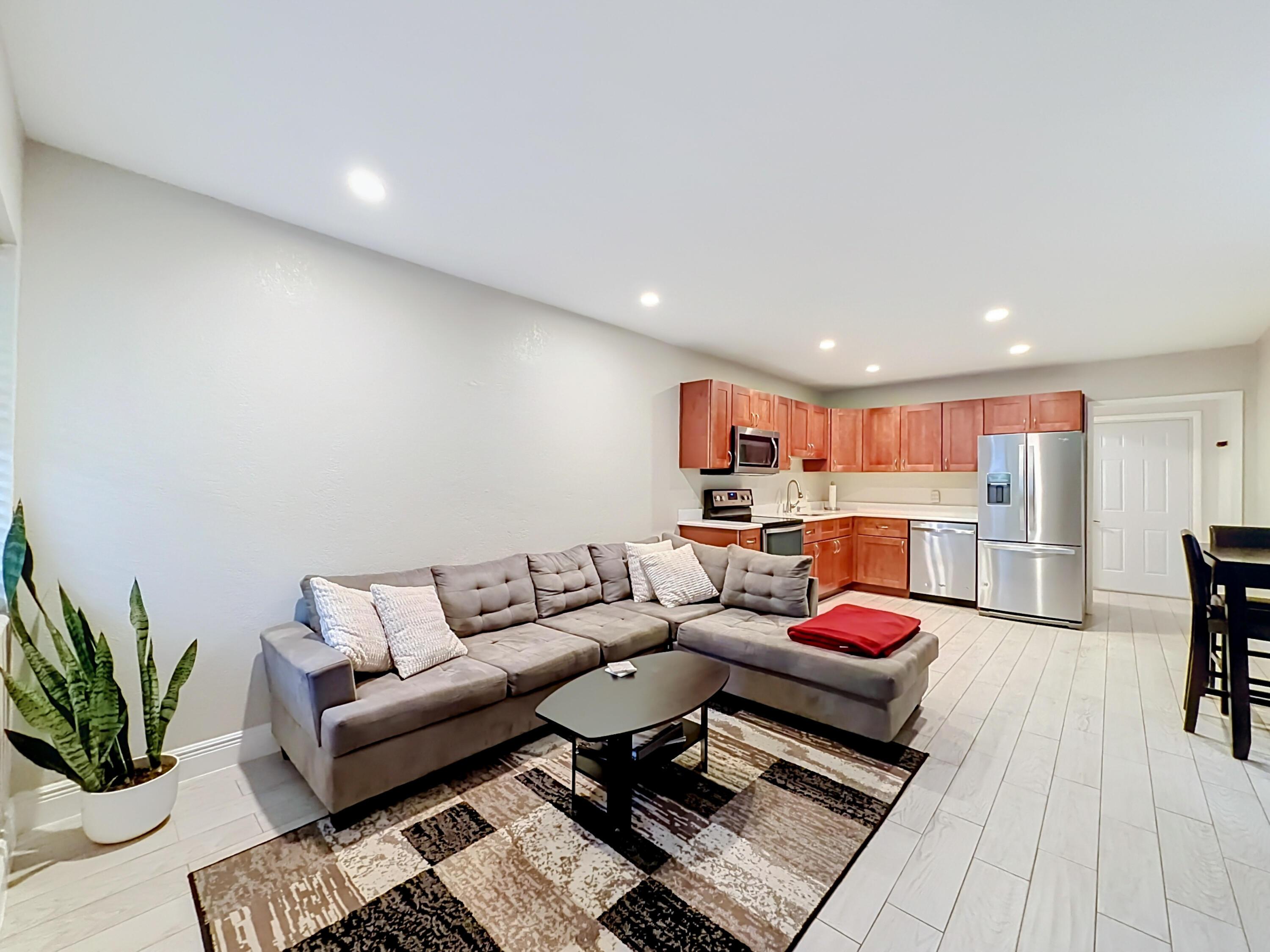 1529 NW 4TH Avenue, Fort Lauderdale, FL 33311, Fort Lauderdale - Photo 4