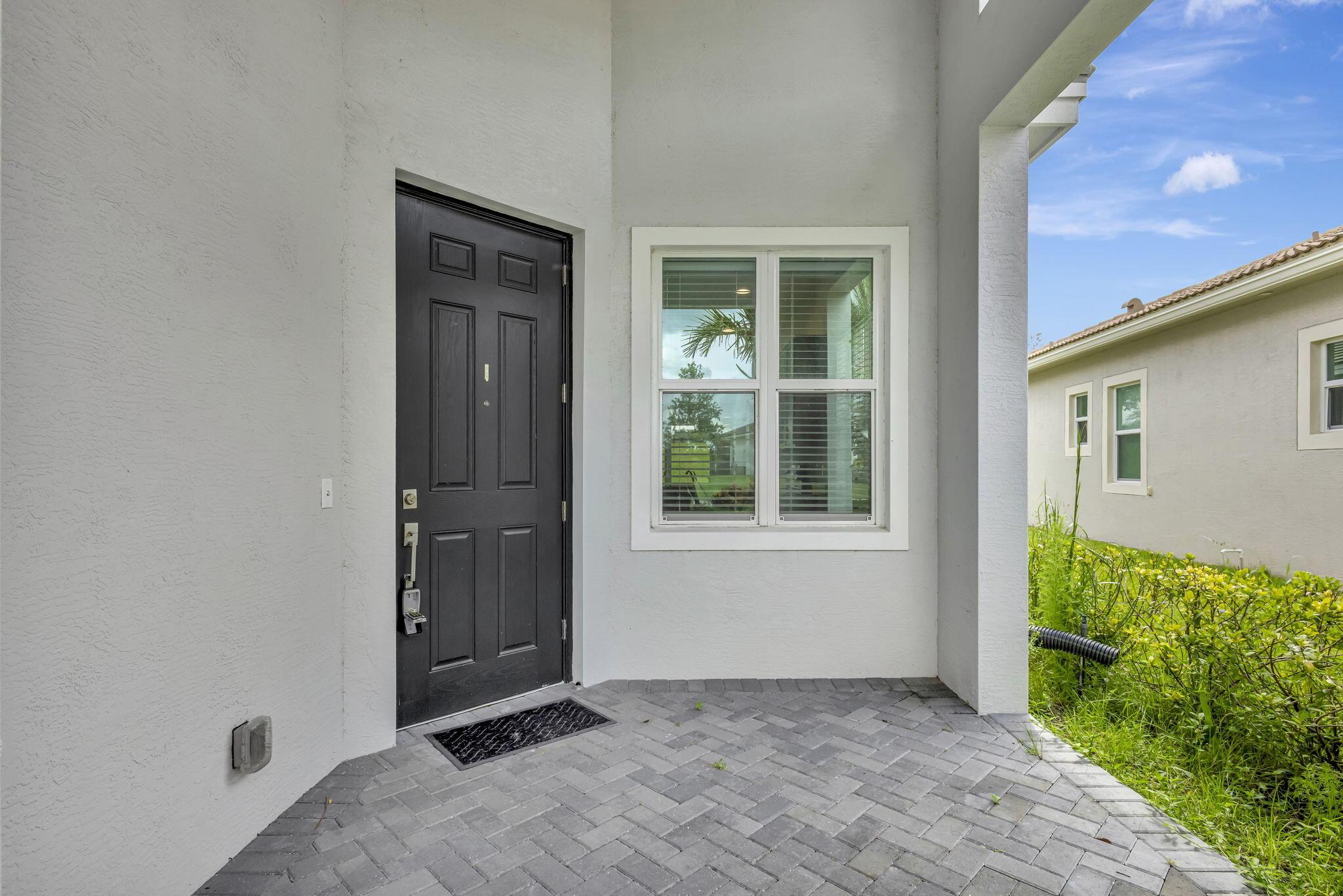 9225 SW PEPOLI Way, Port St. Lucie, FL 34987, Port St. Lucie - Photo 3