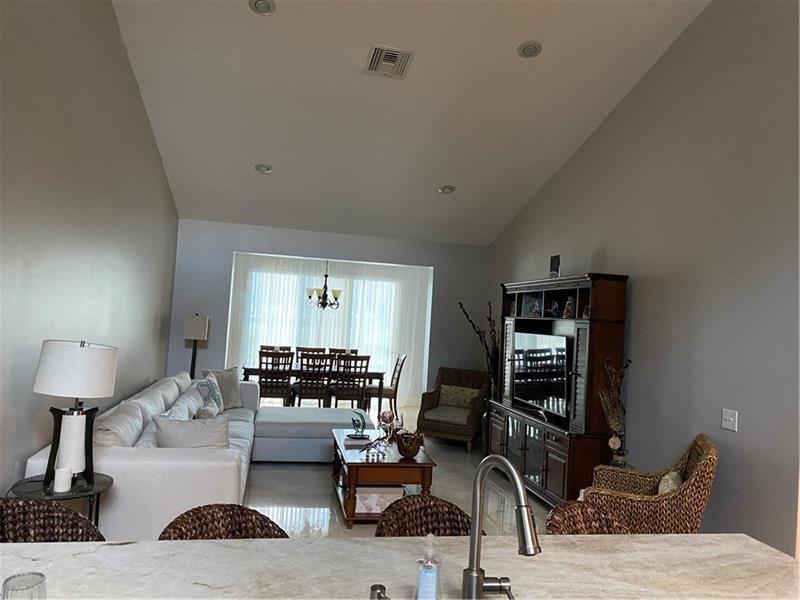 10474 LAKE VISTA Circle, Boca Raton, FL 33498, Boca Raton - Photo 5