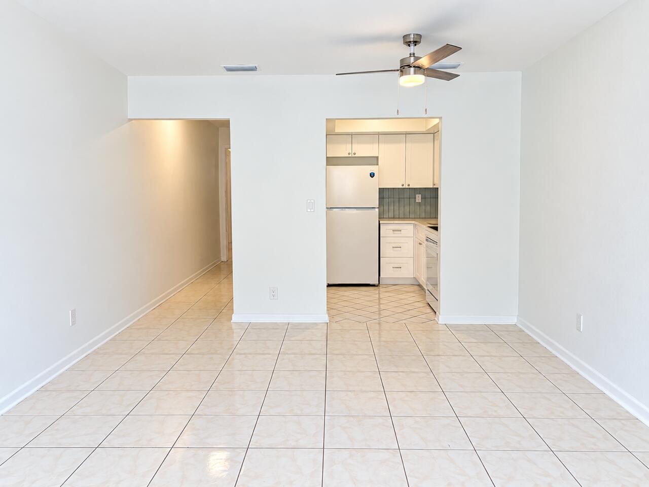 305 SE 9TH Avenue 15, Pompano Beach, FL 33060, Pompano Beach - Photo 2