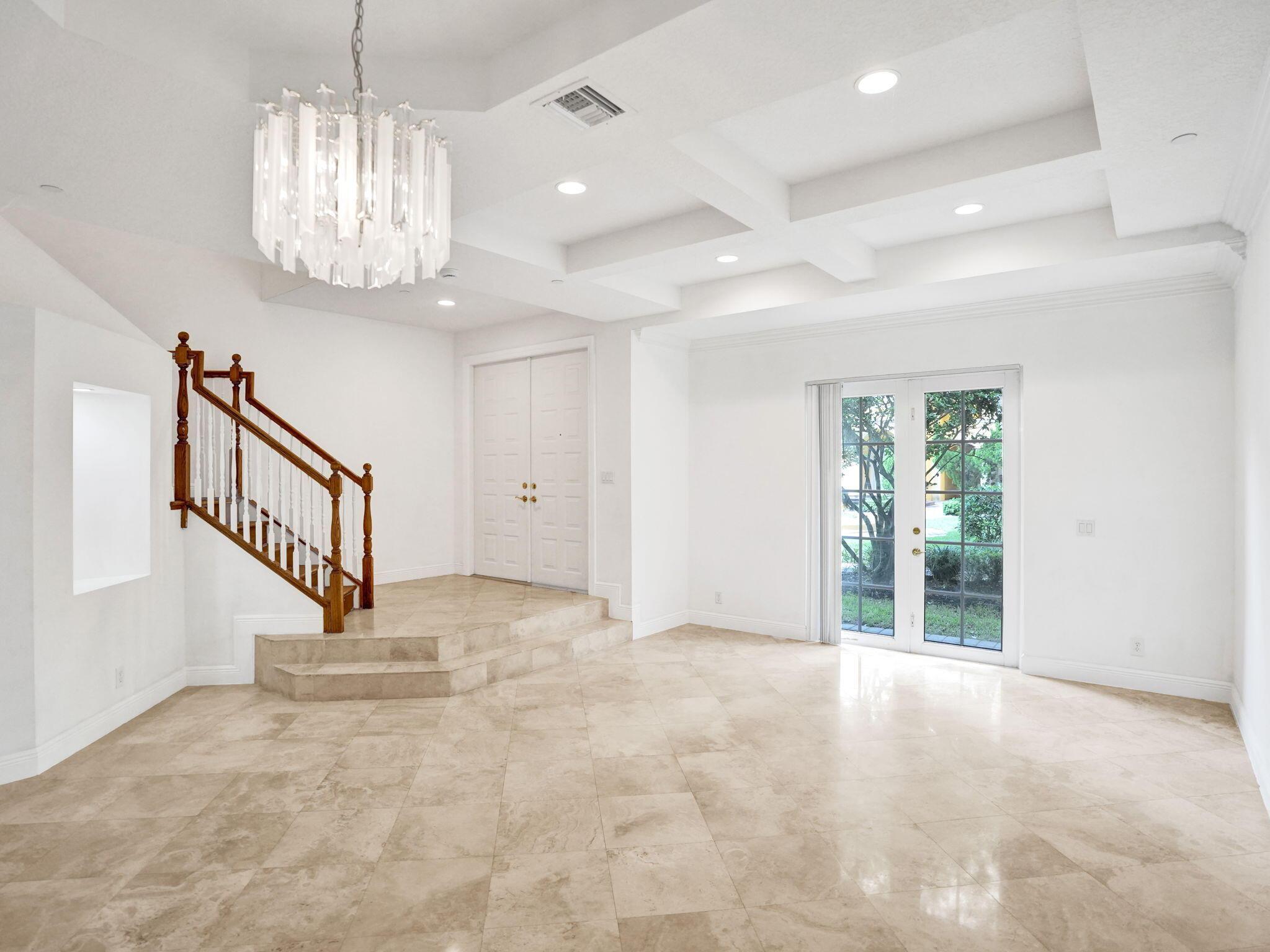 385 NE 69TH Circle, Boca Raton, FL 33487, Boca Raton - Photo 3
