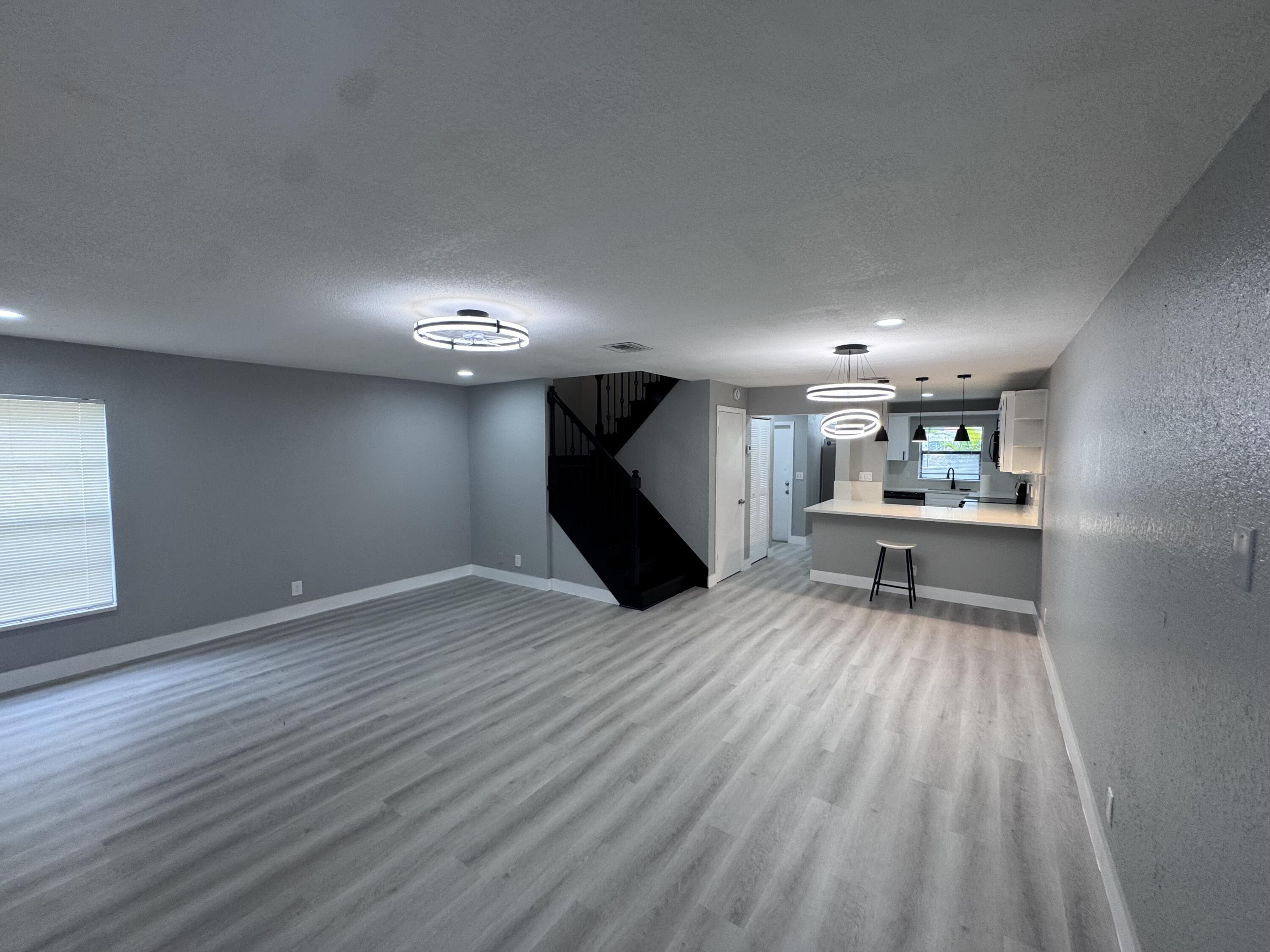 11001 ROYAL PALM Boulevard 6, Coral Springs, FL 33065, Coral Springs