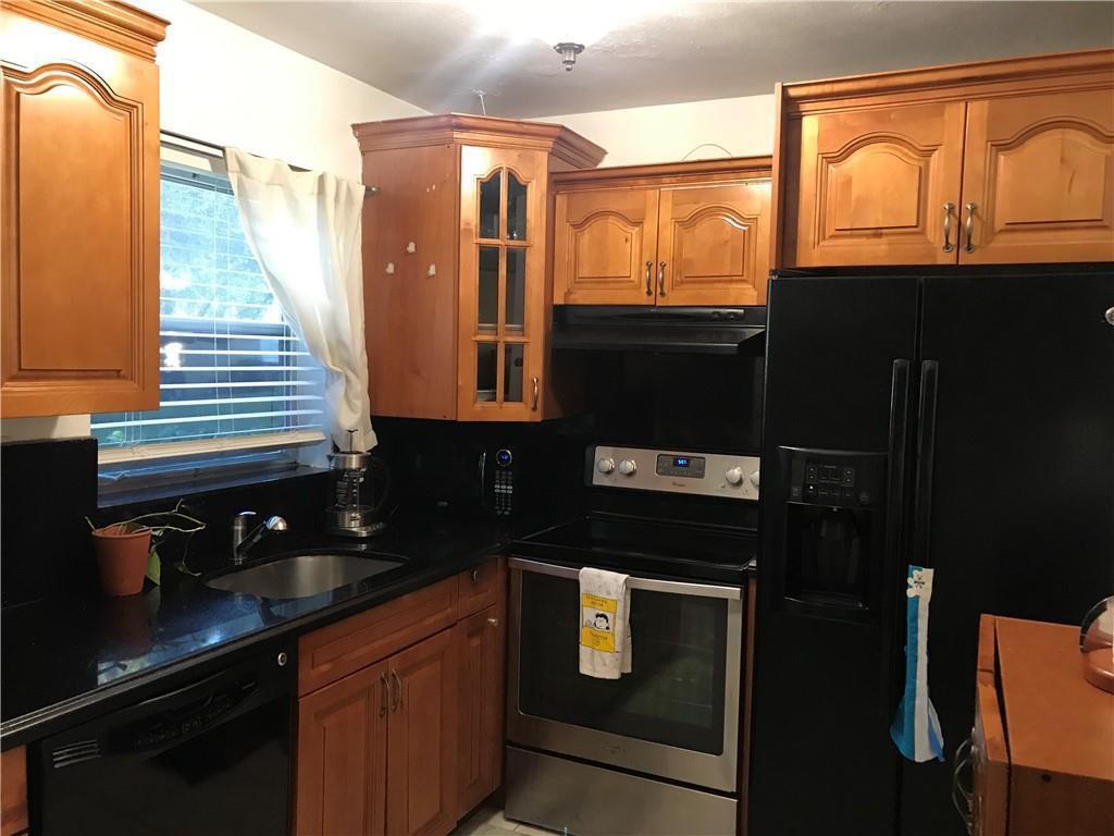 941 Crystal Lake Drive 105, Deerfield Beach, FL 33064, Deerfield Beach - Photo 2