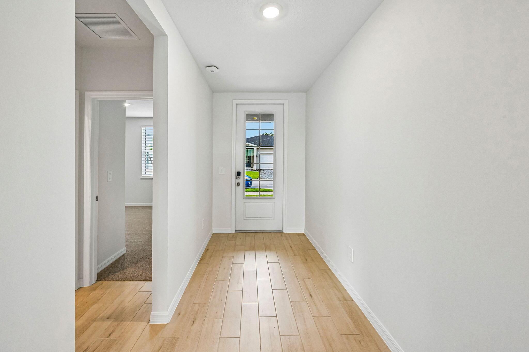 5590 HAMPTON PARK Circle, Vero Beach, FL 32966, Vero Beach - Photo 5