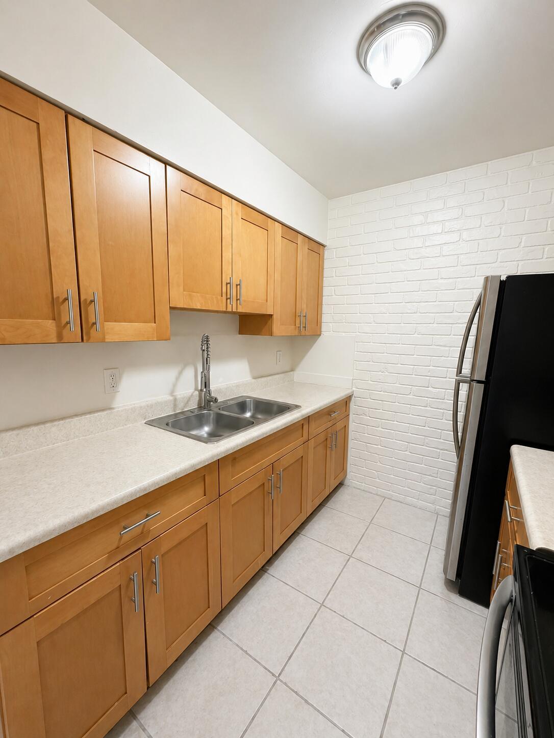 4151 NW 30th Terrace, Lauderdale Lakes, FL 33309, Lauderdale Lakes - Photo 3