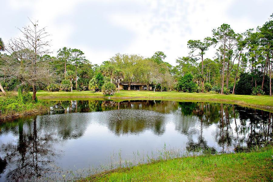 2833 F Road, Loxahatchee Groves, FL 33470, Loxahatchee Groves