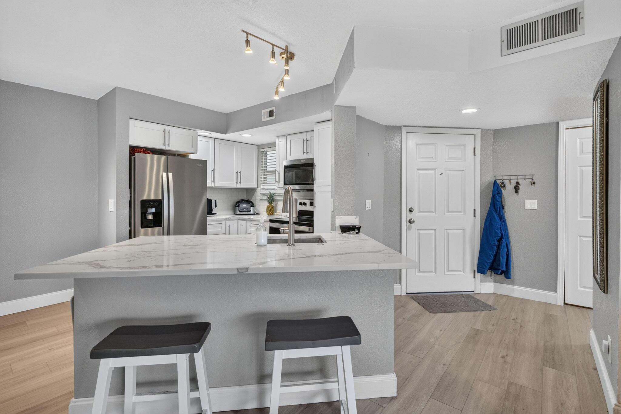 12510 Vista Isles Drive 1212, Sunrise, FL 33325, Sunrise - Photo 4