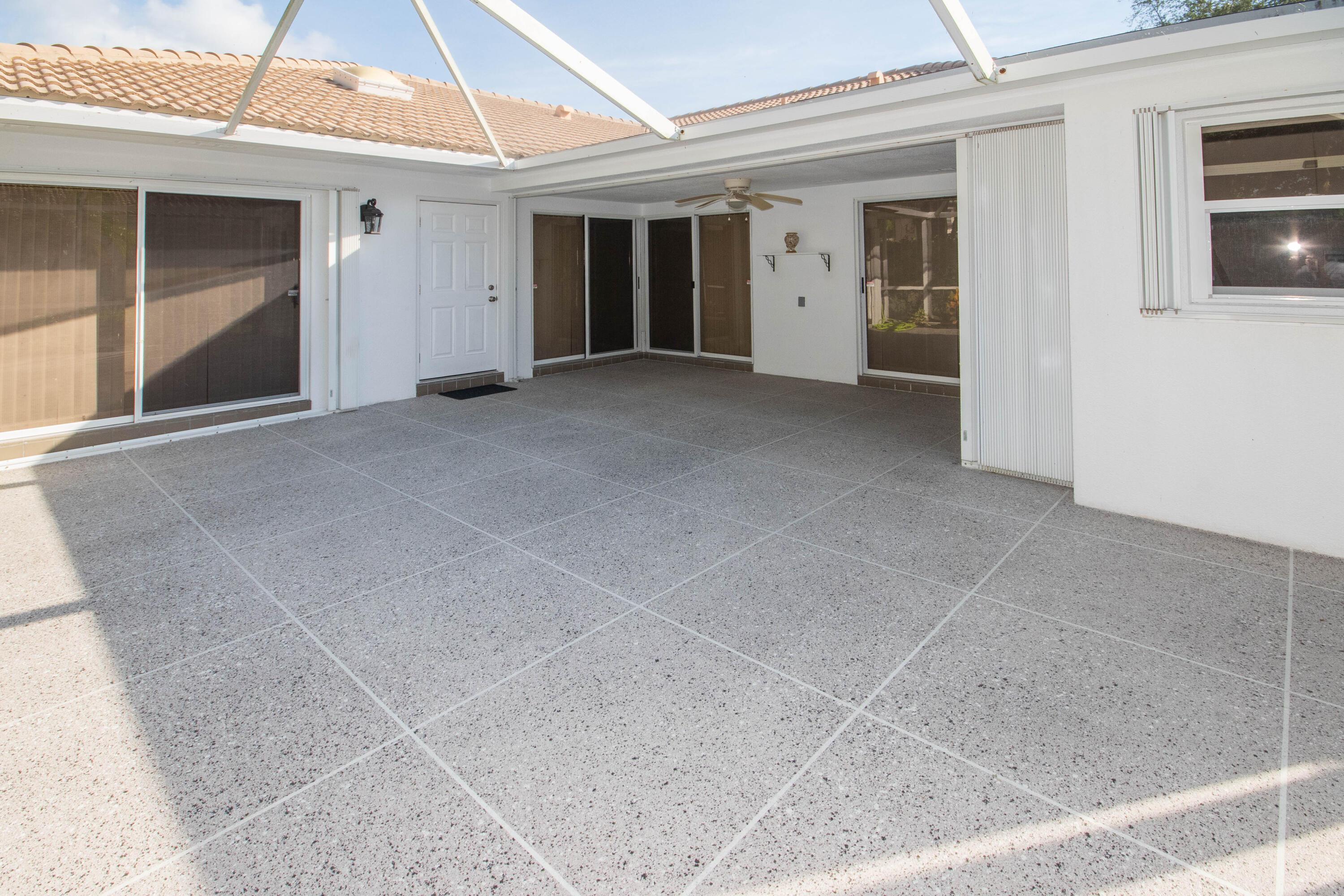 8704 Chapman Oak Court, Palm Beach Gardens, FL 33410, Palm Beach Gardens - Photo 4