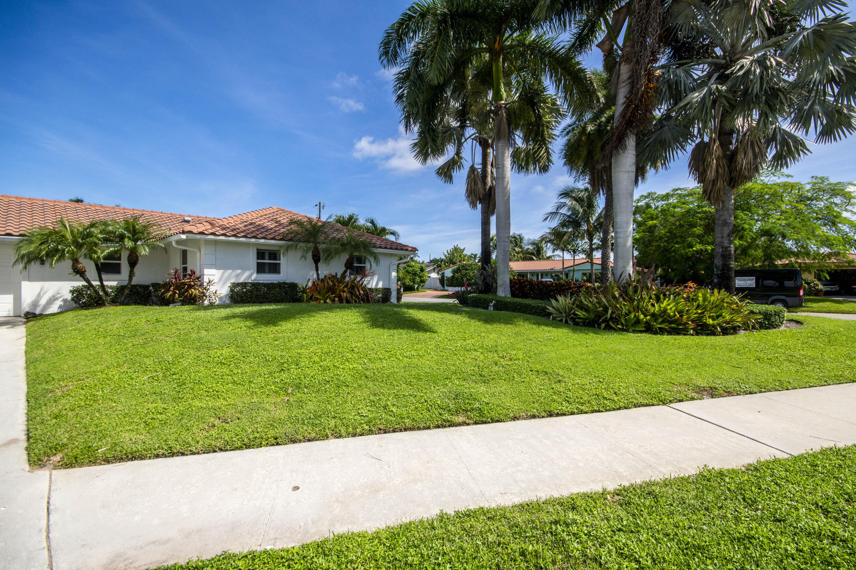 1123 SE 14th Avenue, Deerfield Beach, FL 33441, Deerfield Beach - Photo 2