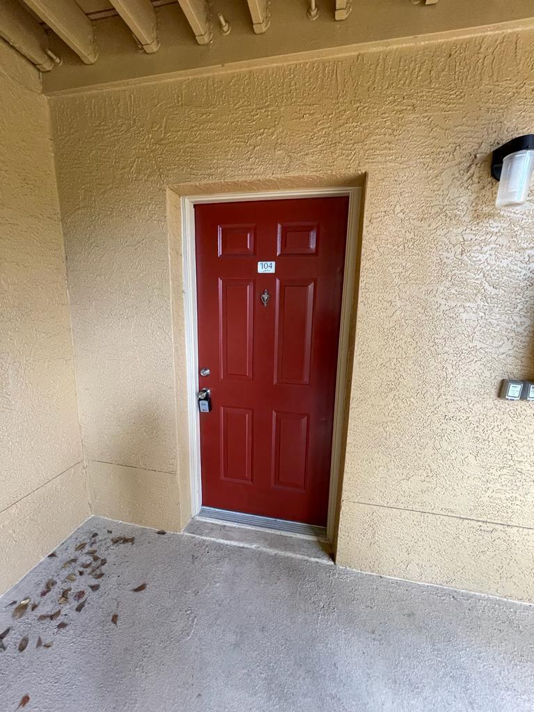 4783 Via Palm Lakes 104, West Palm Beach, FL 33417, West Palm Beach - Photo 3