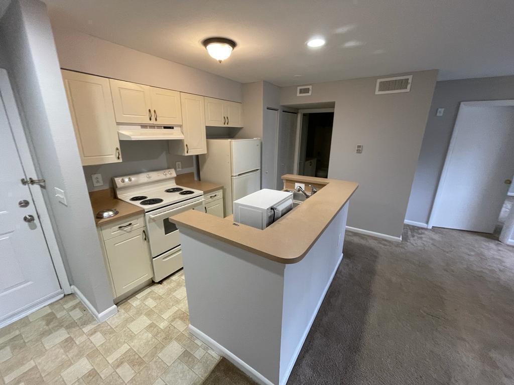 4783 Via Palm Lakes 104, West Palm Beach, FL 33417, West Palm Beach - Photo 4