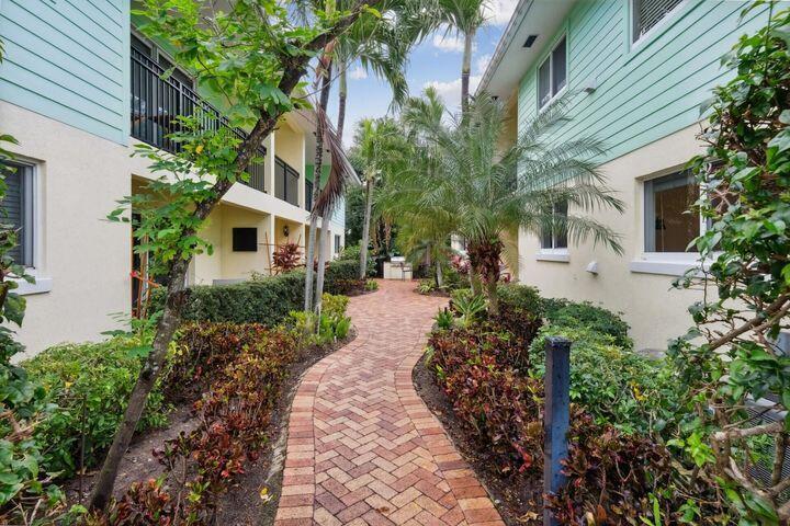 49 SE 7TH Avenue, Delray Beach, FL 33483, Delray Beach - Photo 2