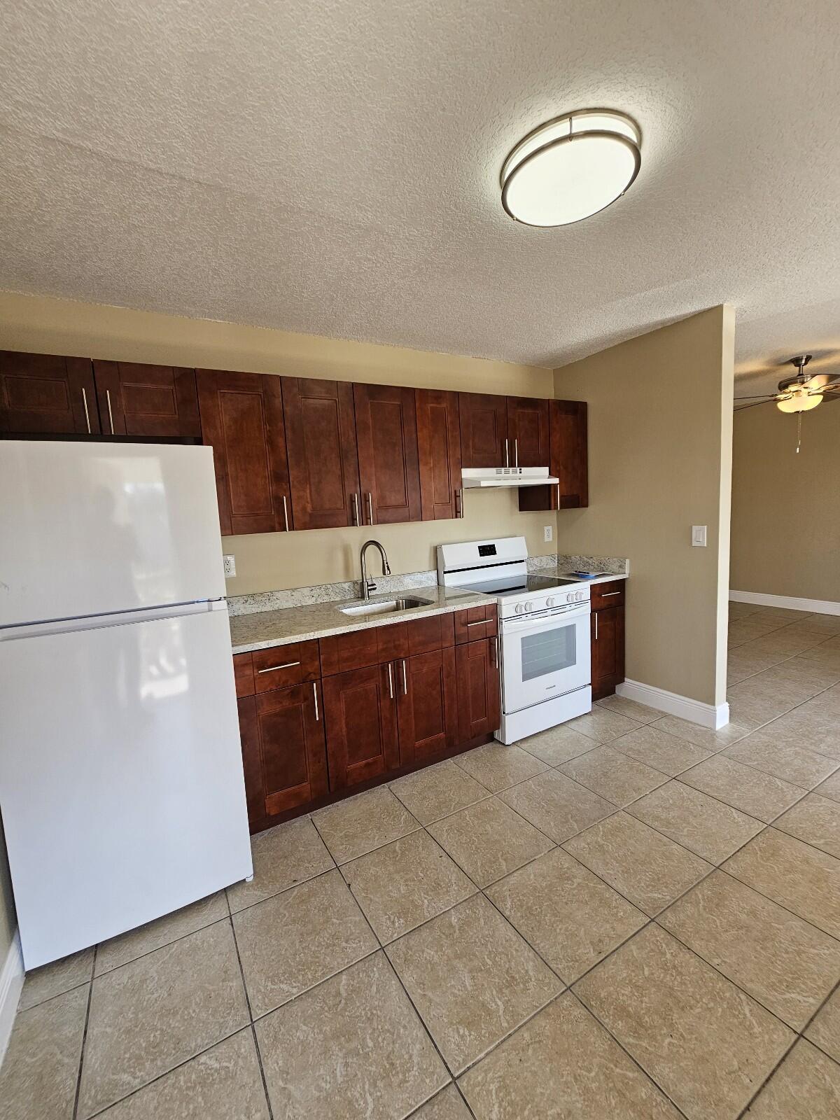 1200 W BLUE HERON Boulevard 8, Riviera Beach, FL 33404, Riviera Beach