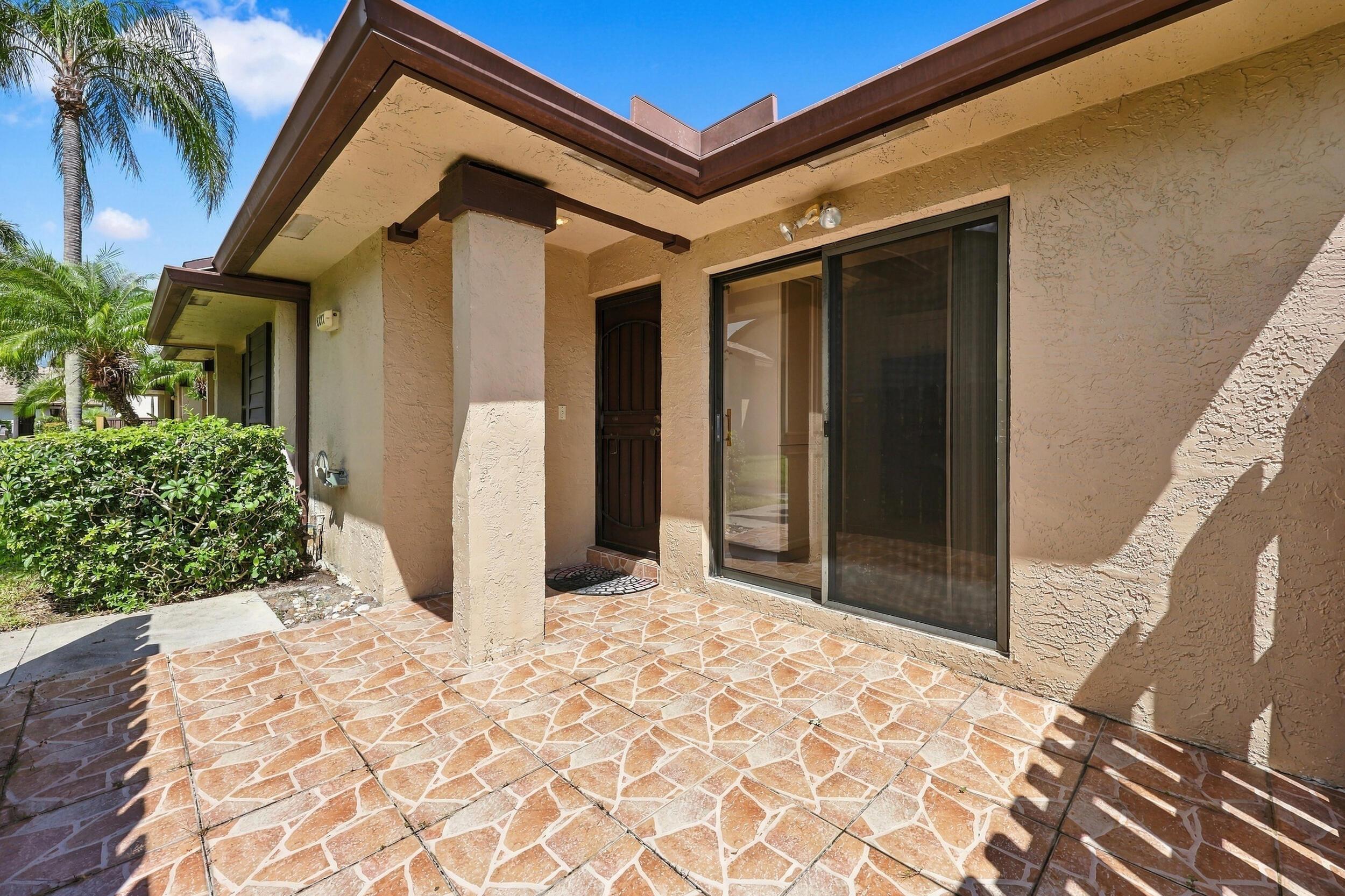 8271 Boca Glades Boulevard E, Boca Raton, FL 33434, Boca Raton - Photo 3