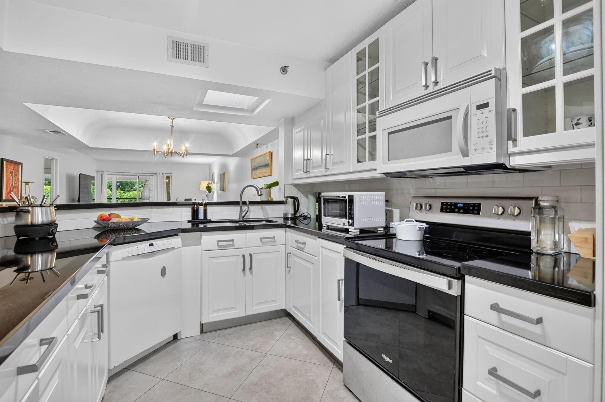 23344 CAROLWOOD Lane 6505, Boca Raton, FL 33428, Boca Raton - Photo 2