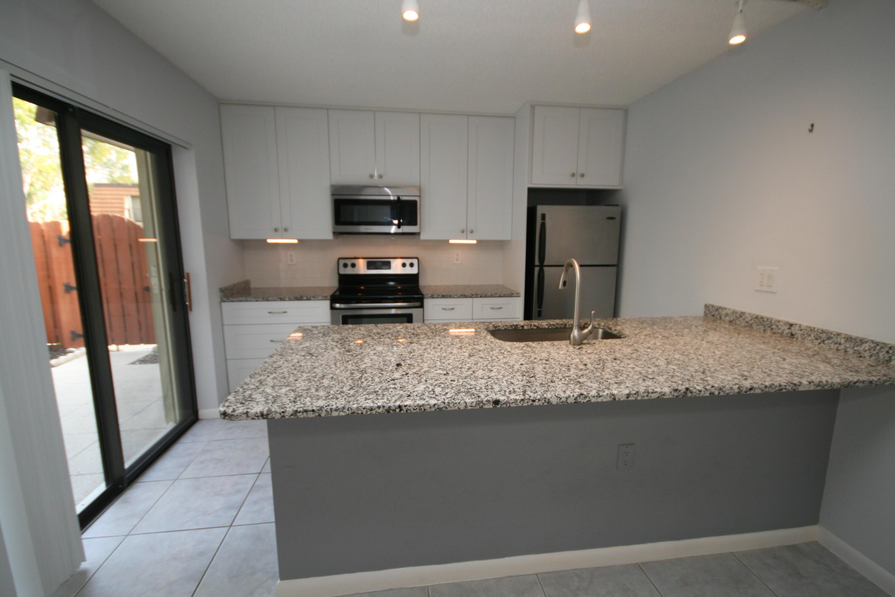 3054 30TH Court, Jupiter, FL 33477, Jupiter - Photo 5