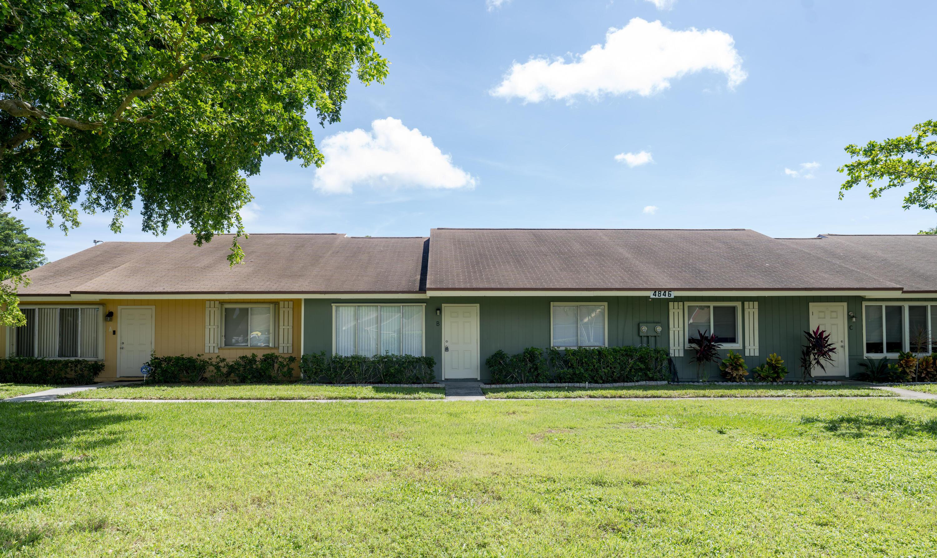 4846 ORLEANS Court B, West Palm Beach, FL 33415, West Palm Beach - Photo 2
