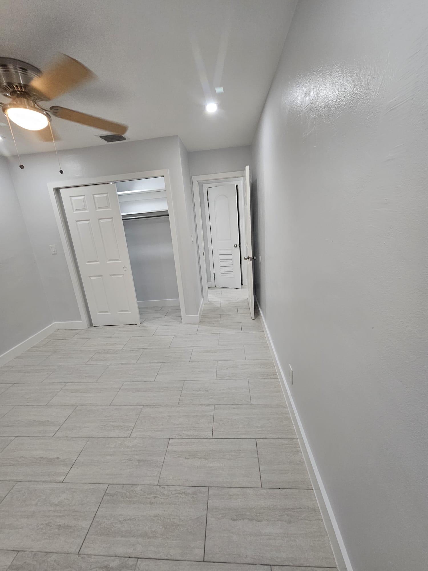 2040 SW 41st Avenue #3, Fort Lauderdale, FL 33317, Fort Lauderdale - Photo 5