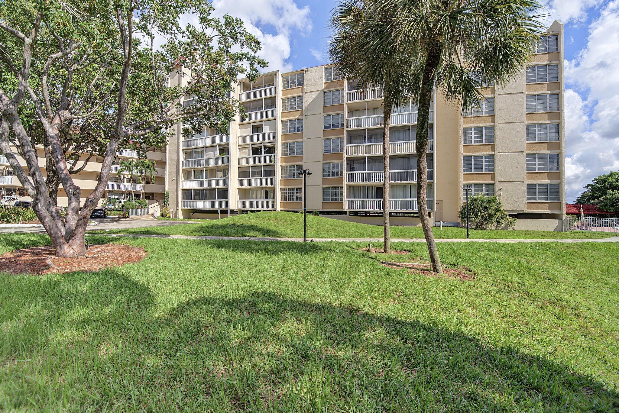 7051 Environ Boulevard 534, Lauderhill, FL 33319, Lauderhill - Photo 2