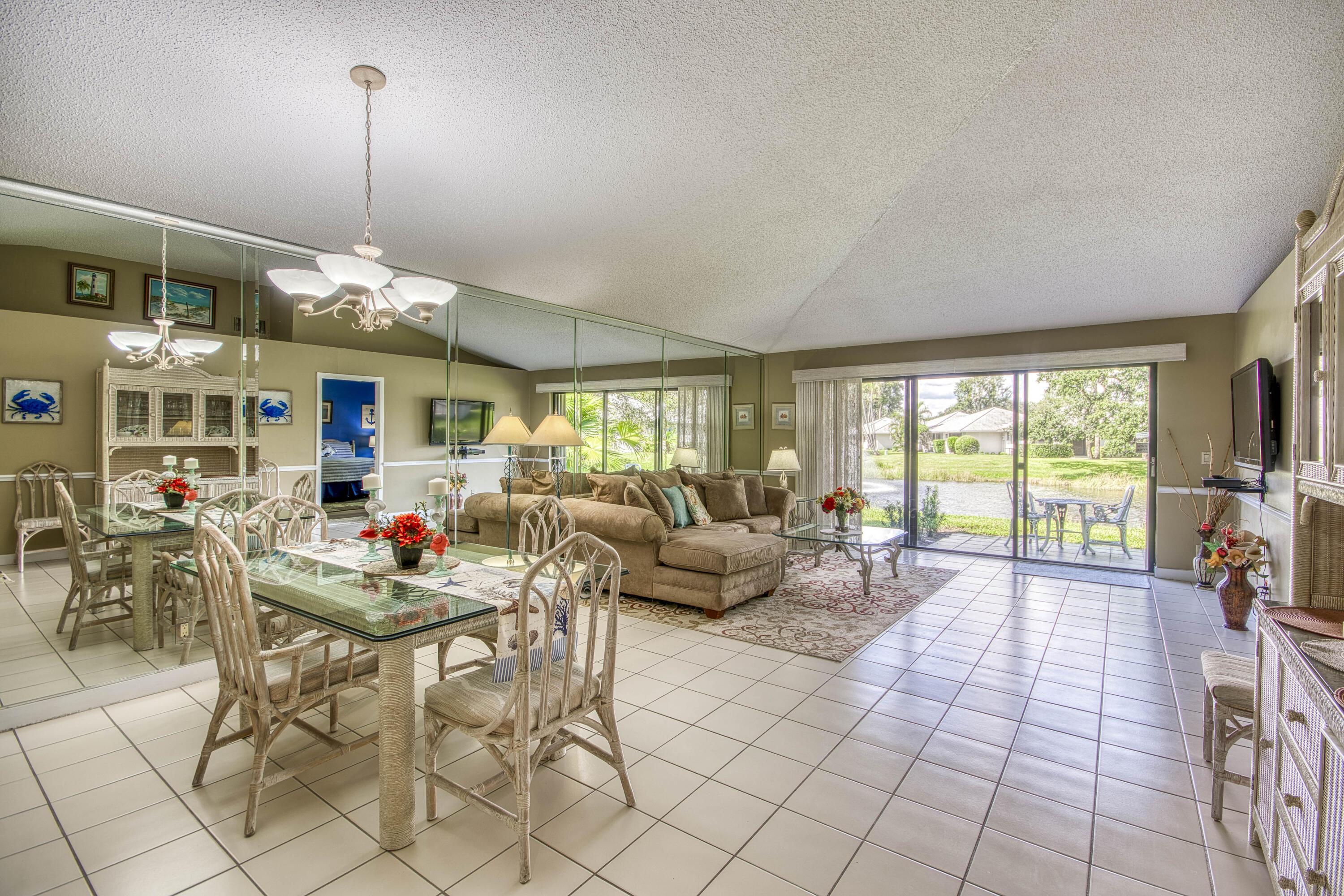 208 Club Drive, Palm Beach Gardens, FL 33418, Palm Beach Gardens - Photo 5