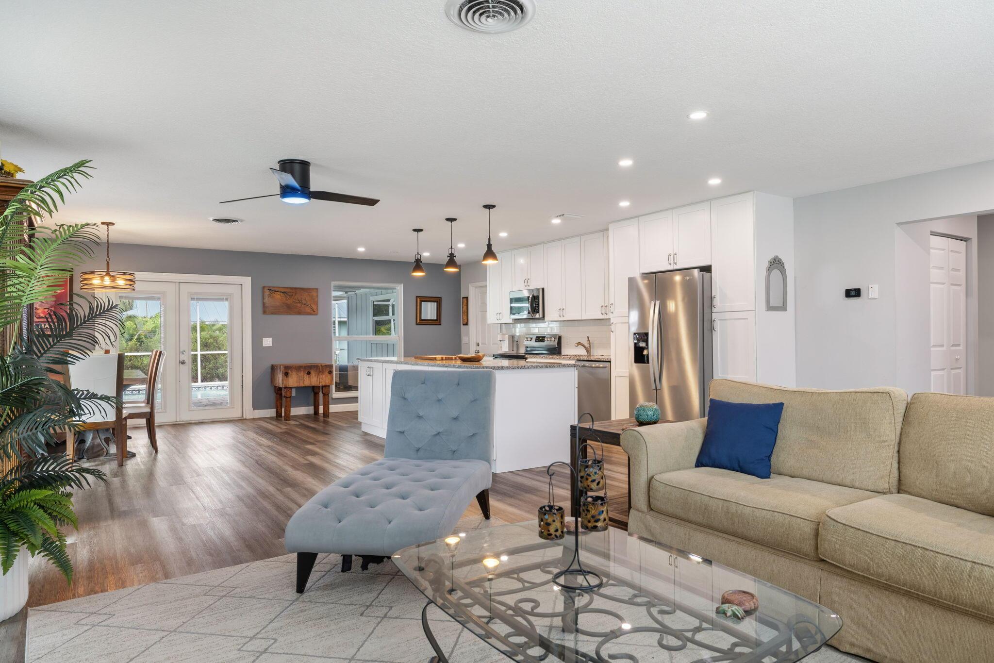 1270 42nd Avenue, Vero Beach, FL 32960, Vero Beach - Photo 4