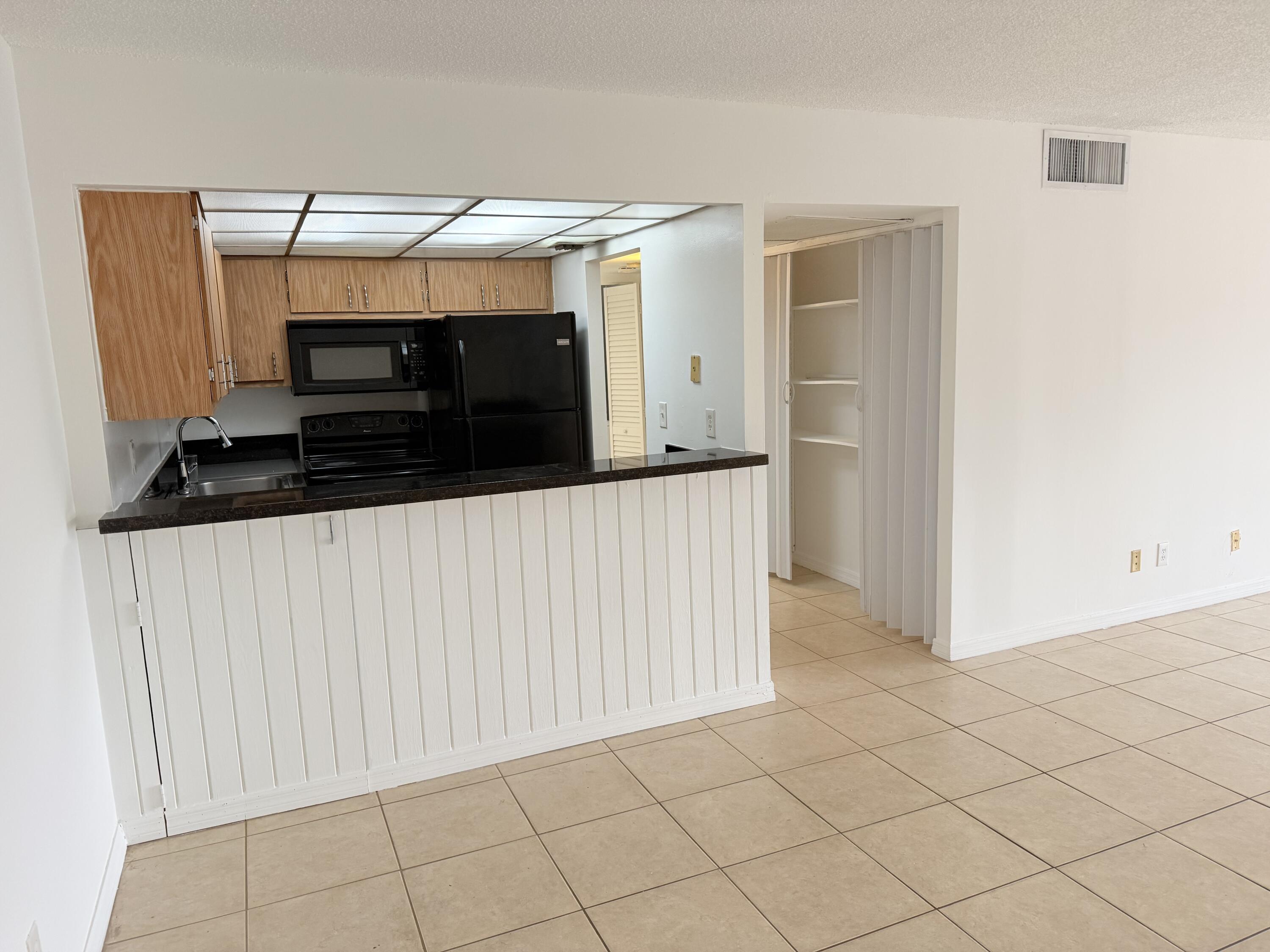 5981 WASHINGTON Street 207, Hollywood, FL 33023, Hollywood - Photo 3