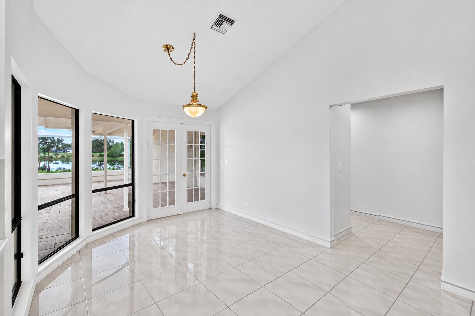 10423 Stonebridge Boulevard, Boca Raton, FL 33498, Boca Raton - Photo 4