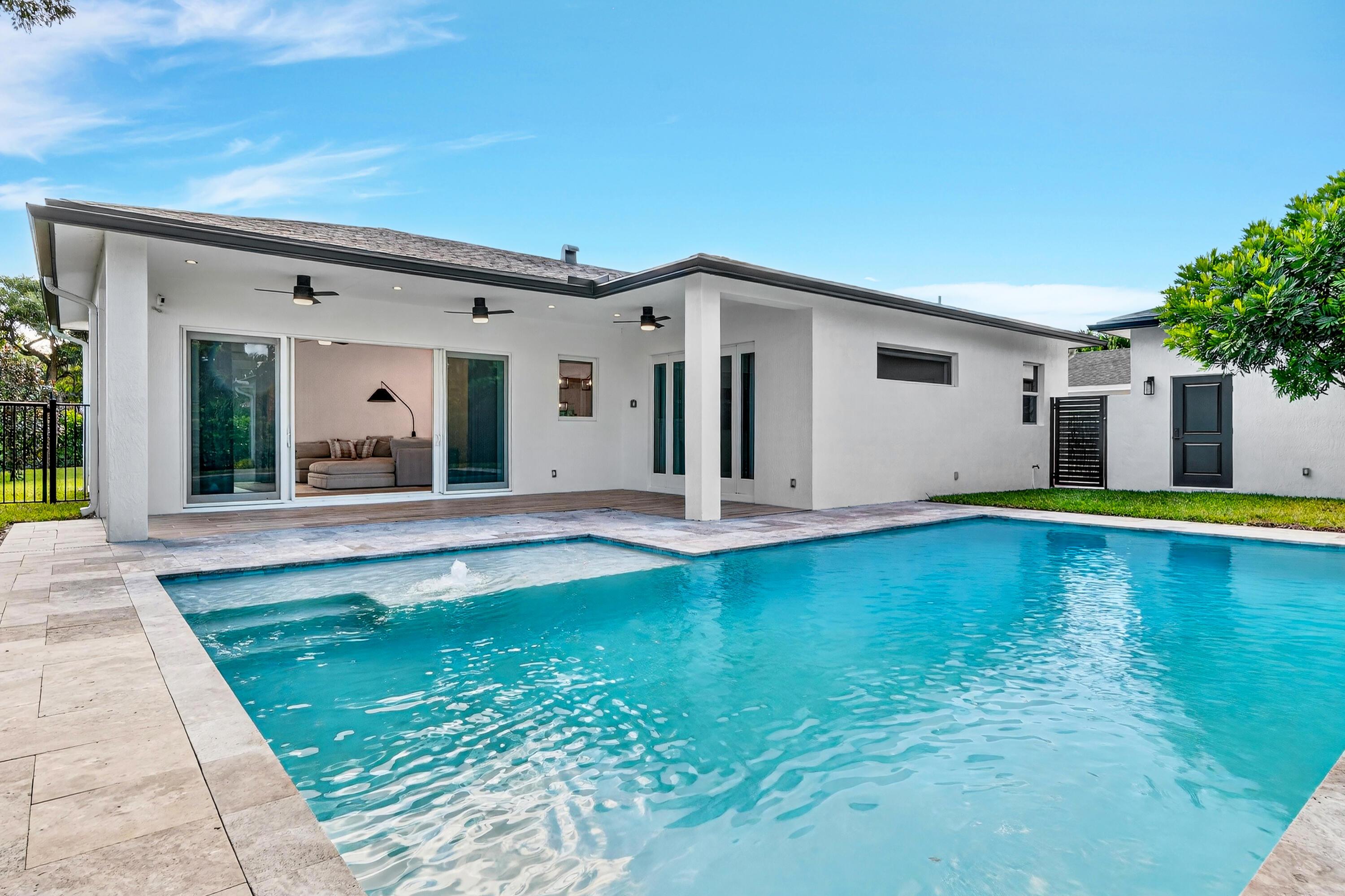 301 Pilgrim Road, West Palm Beach, FL 33405, West Palm Beach - Photo 3