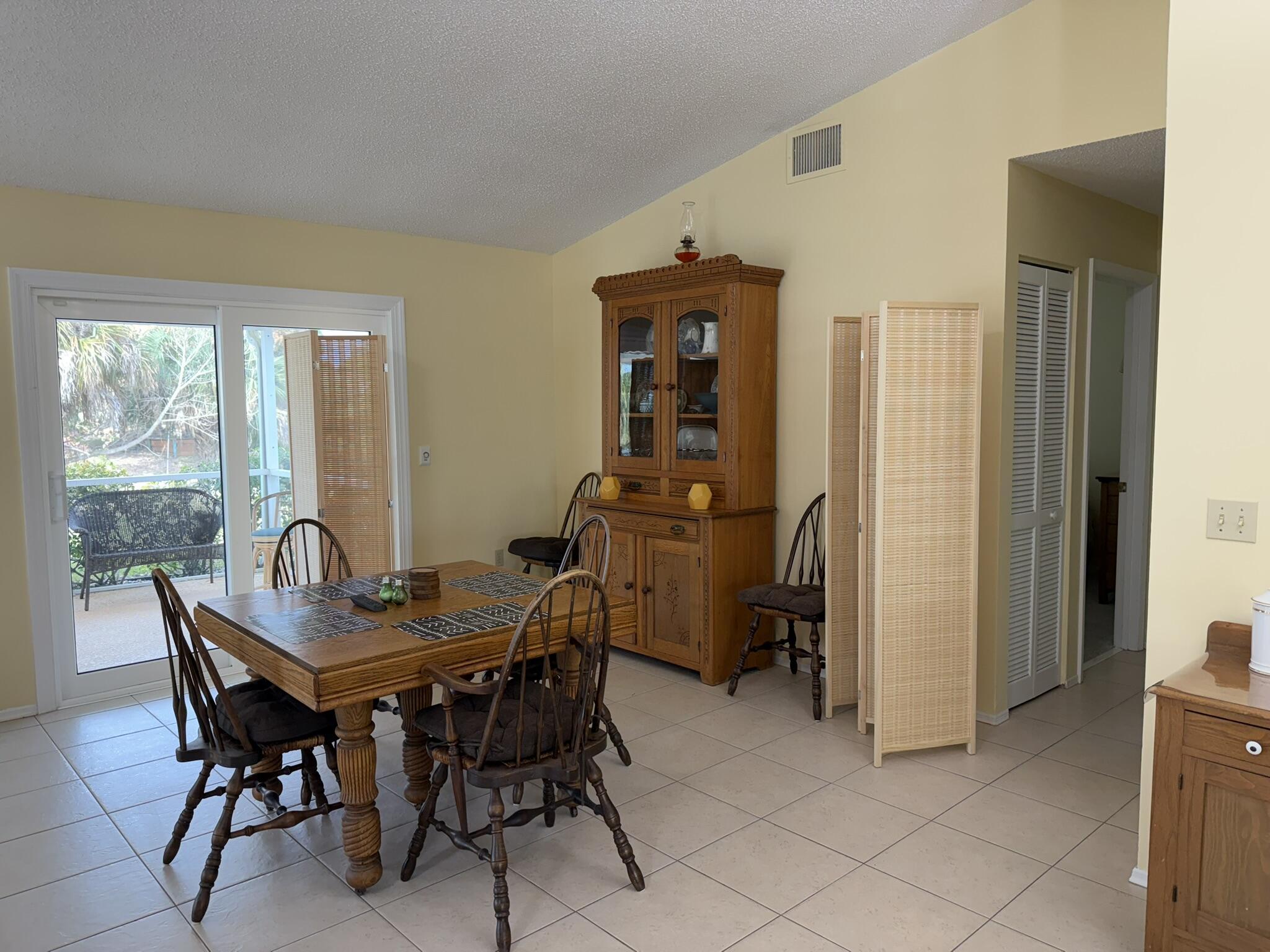 404 NE CAMELOT Drive, Port St. Lucie, FL 34983, Port St. Lucie - Photo 5
