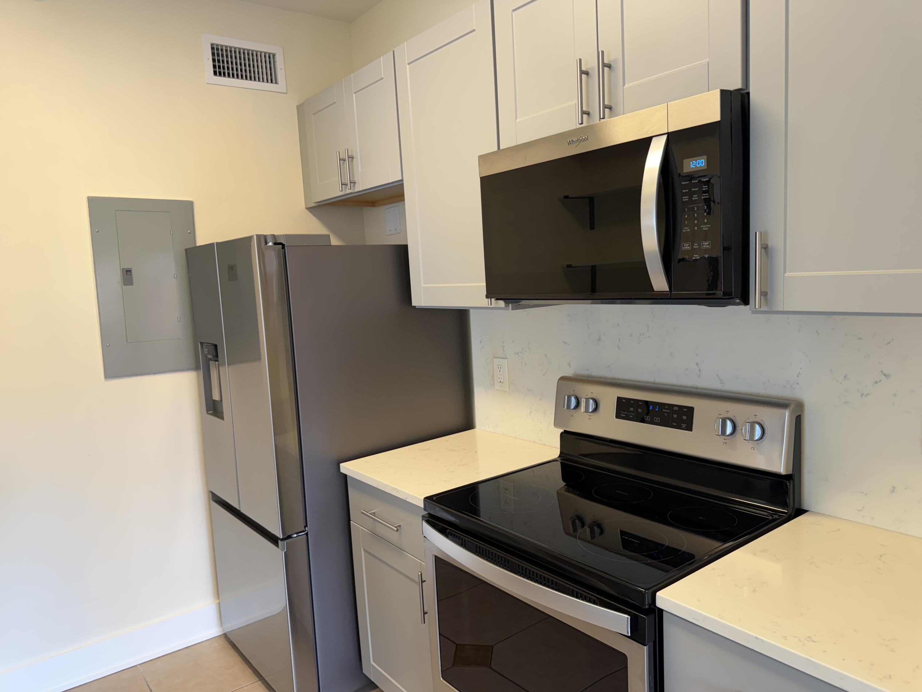 1000 Scotia Drive 102, Hypoluxo, FL 33462, Hypoluxo - Photo 4