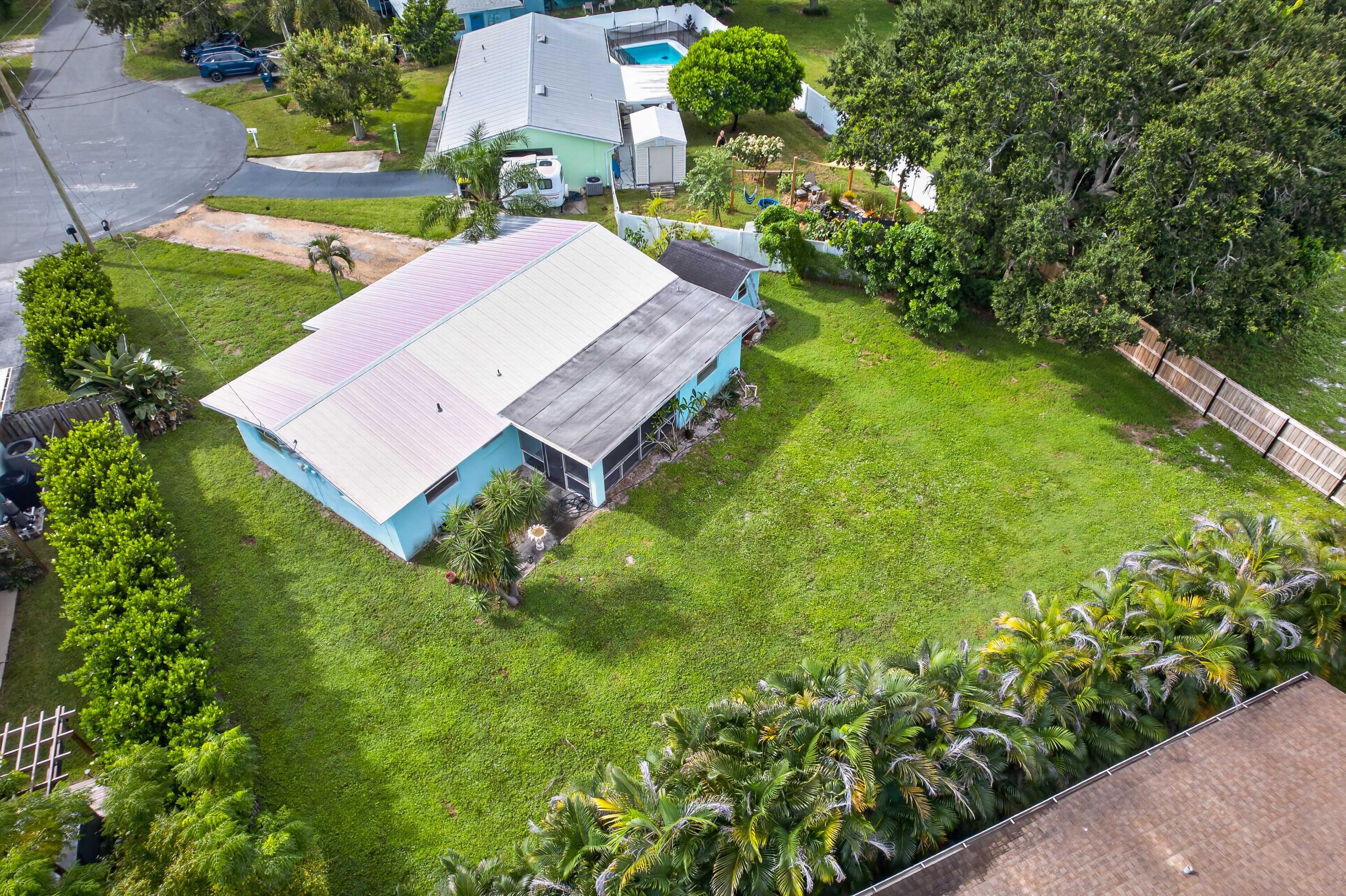 1053 NW TERRACE Road, Stuart, FL 34994, Stuart - Photo 5