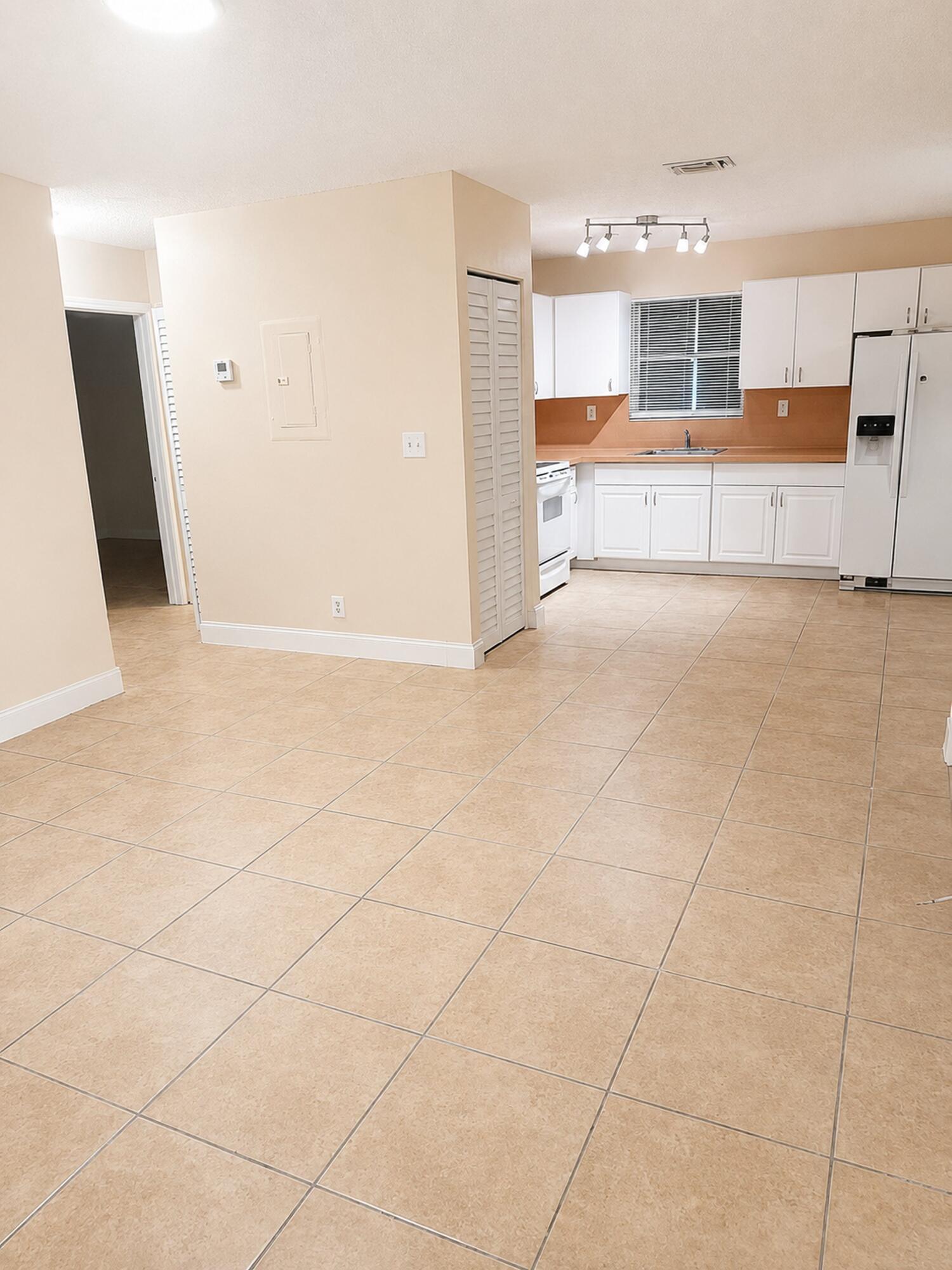 2302 Liberty Street, Hollywood, FL 33020, Hollywood - Photo 5