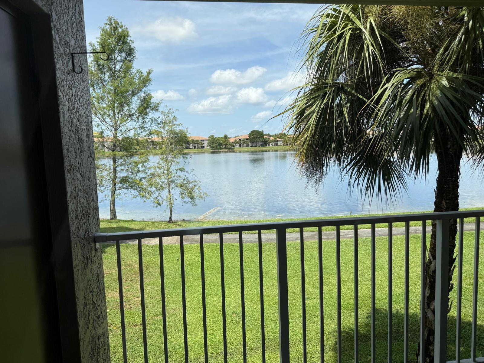 5061 WILES Road 202, Coconut Creek, FL 33073, Coconut Creek