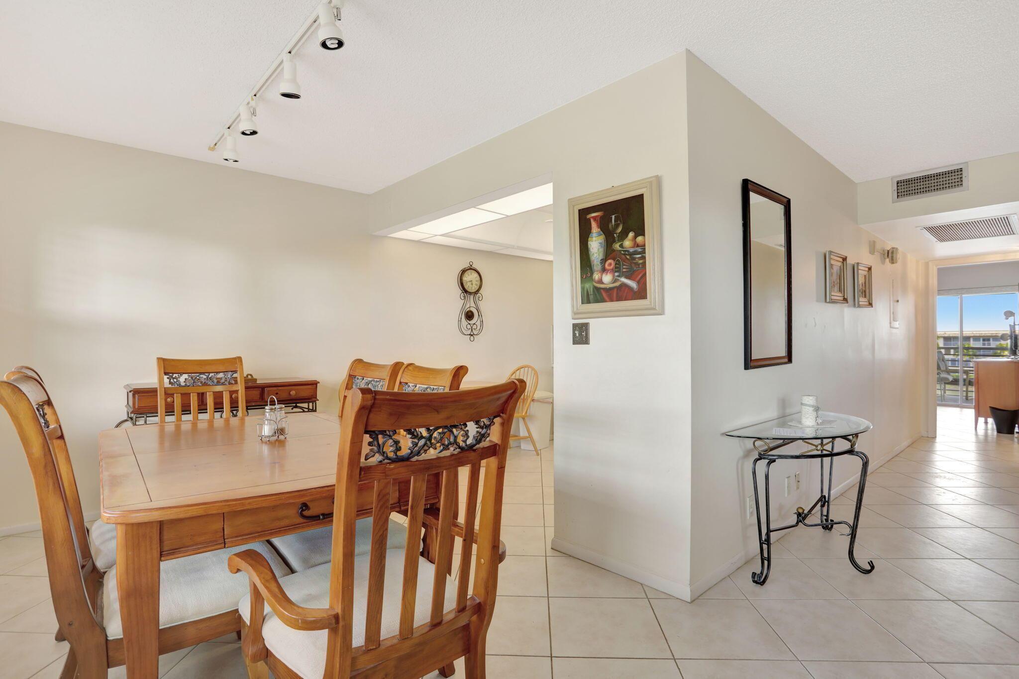 1903 BERMUDA Circle B4, Coconut Creek, FL 33066, Coconut Creek - Photo 2