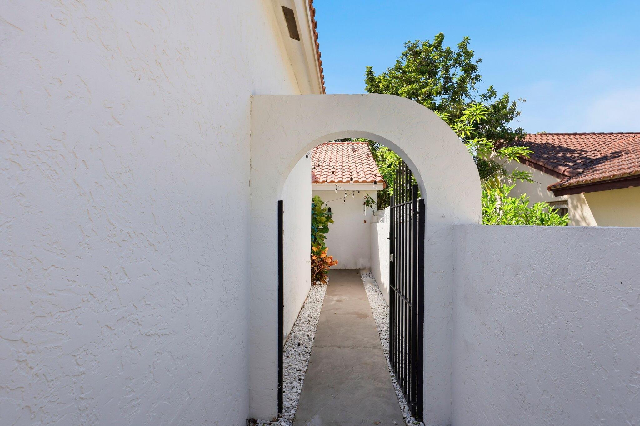 2230 NW 14th Street, Delray Beach, FL 33445, Delray Beach - Photo 4