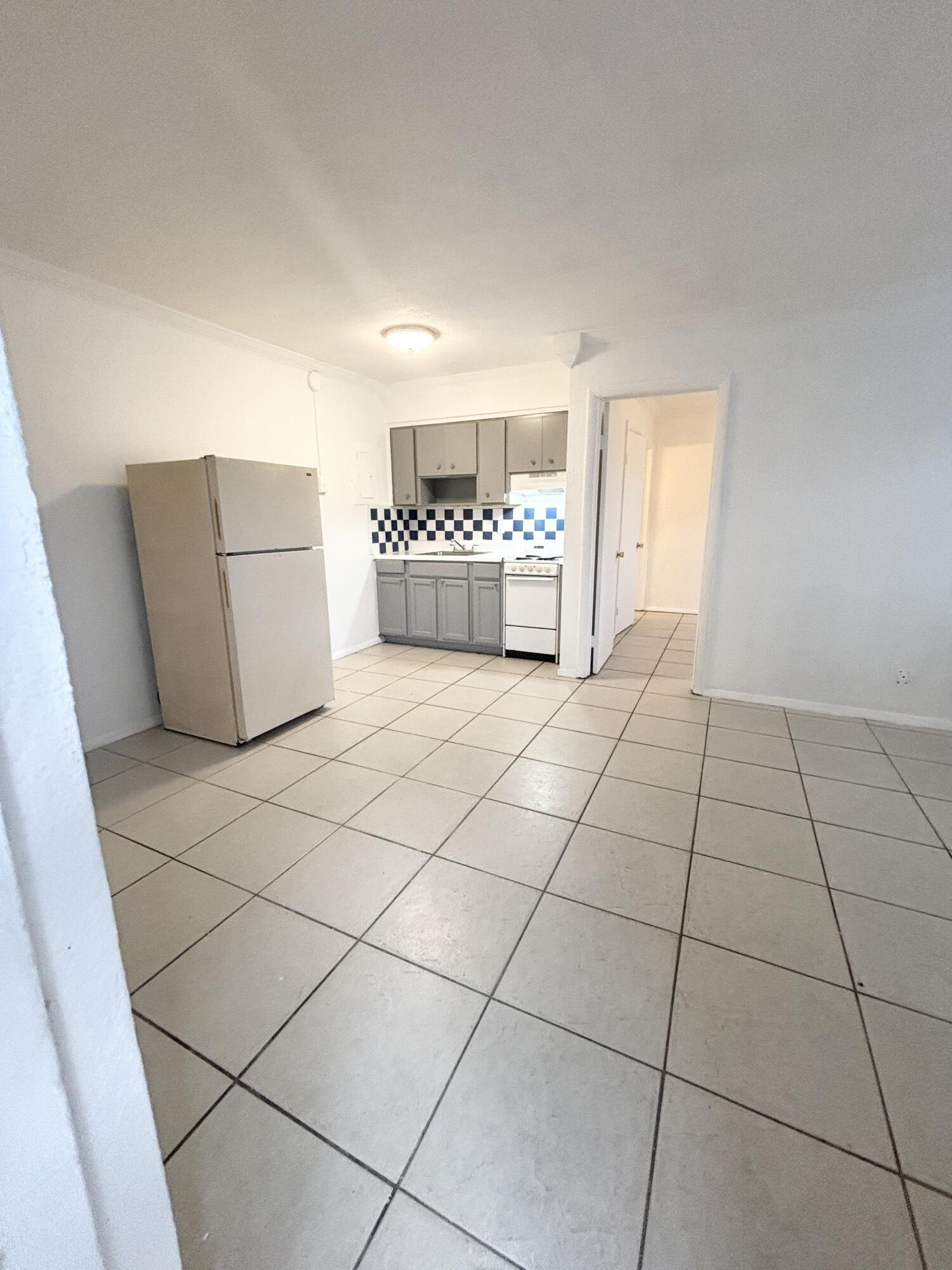 531 S C Street 5, Lake Worth Beach, FL 33460, Lake Worth Beach - Photo 4