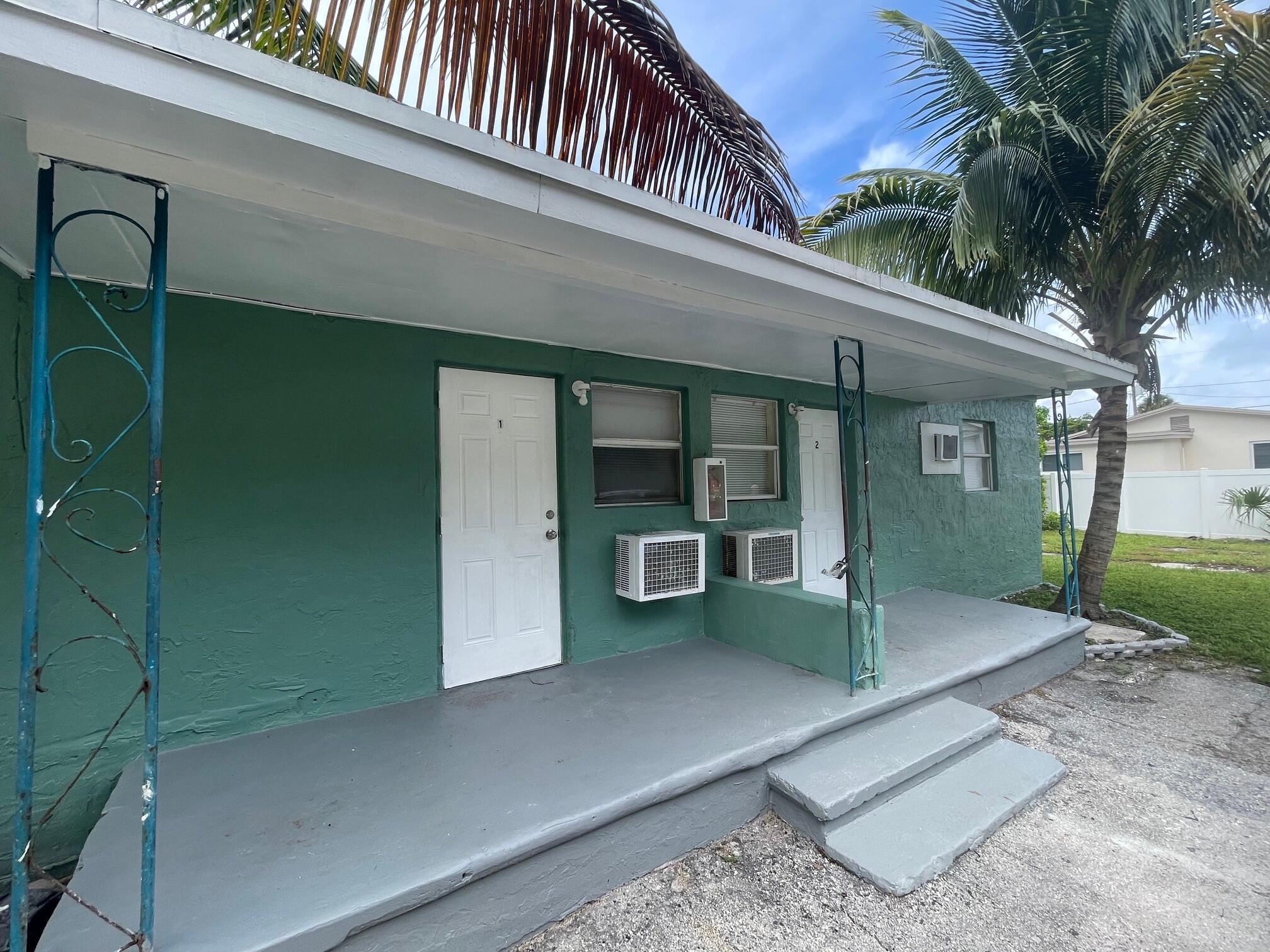 22 NW 8th Avenue 1, Dania Beach, FL 33004, Dania Beach - Photo 2