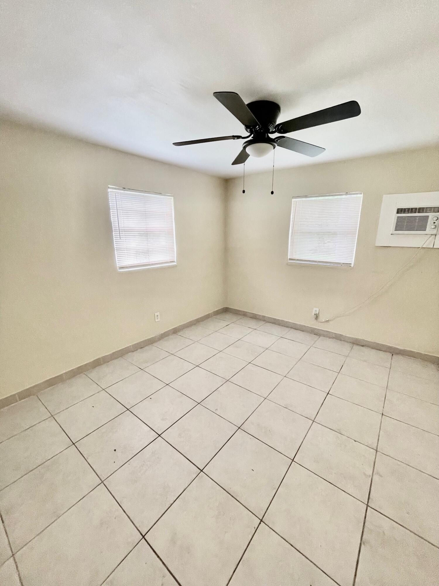 22 NW 8th Avenue 2, Dania Beach, FL 33004, Dania Beach - Photo 5