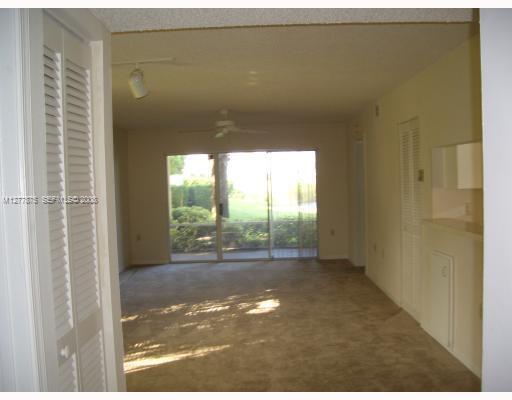 12101 GLENMOOR Drive, West Palm Beach, FL 33409, West Palm Beach - Photo 4