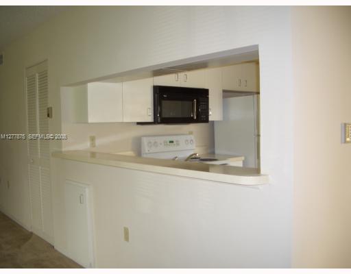 12101 GLENMOOR Drive, West Palm Beach, FL 33409, West Palm Beach - Photo 5