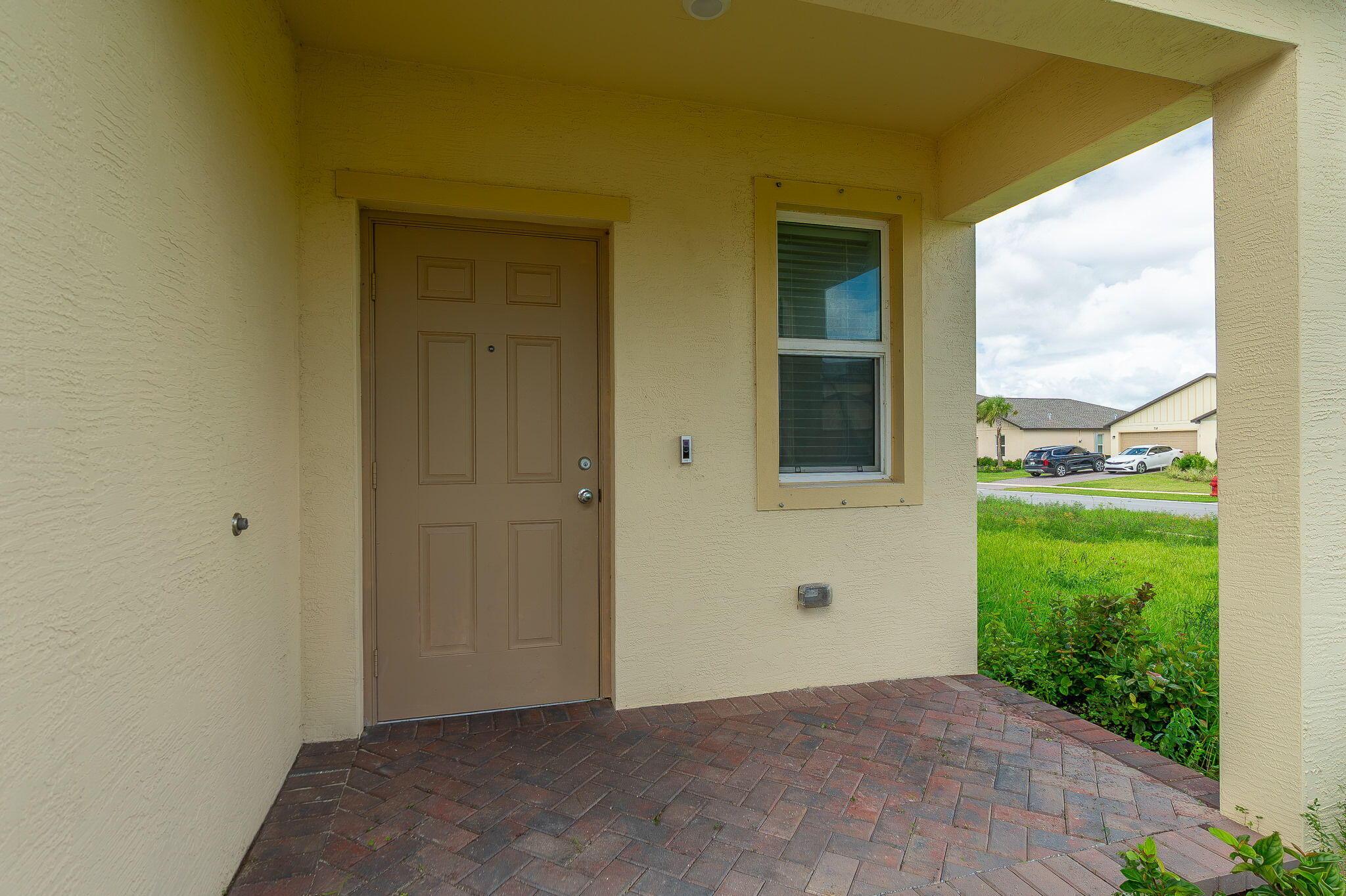 731 Carlyle Way, Fort Pierce, FL 34947, Fort Pierce - Photo 2