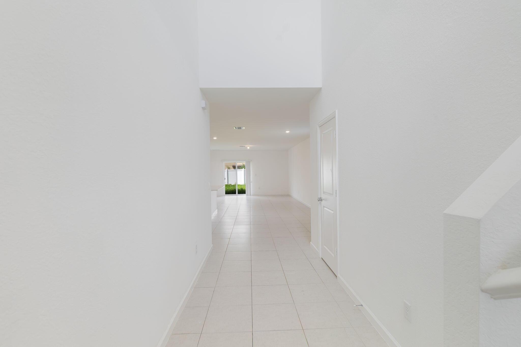 731 Carlyle Way, Fort Pierce, FL 34947, Fort Pierce - Photo 3